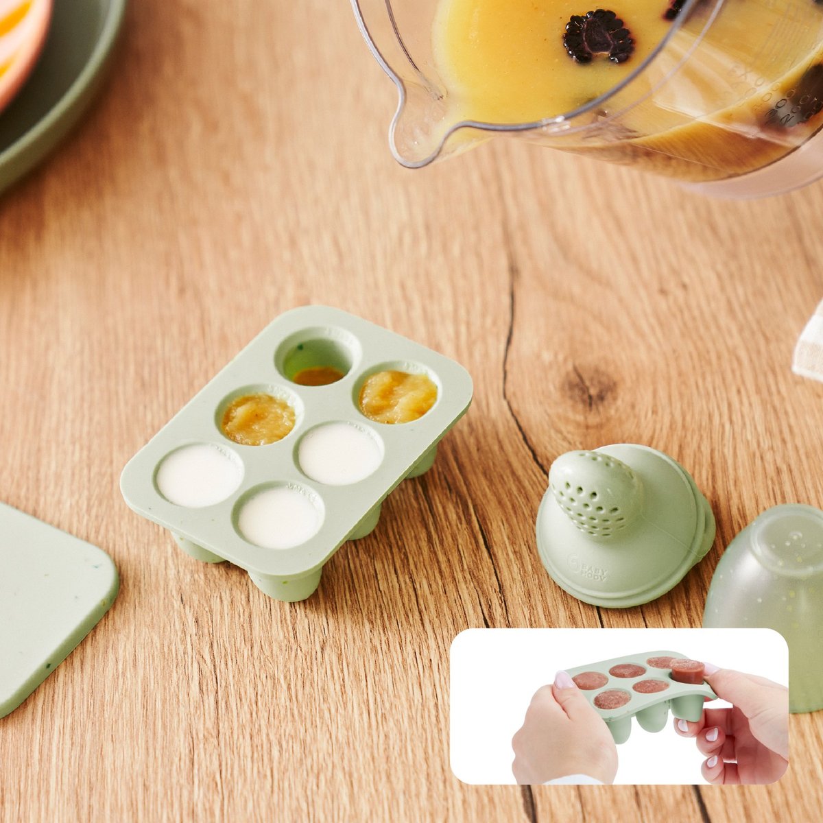Set contenants silicone & grignoteuse multicolore, BABYMOOV