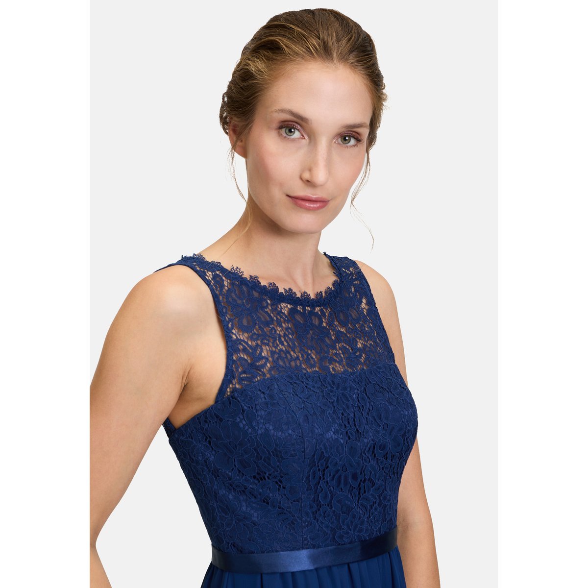 Robe de soirée en dentelle festival blue, VERA MONT
