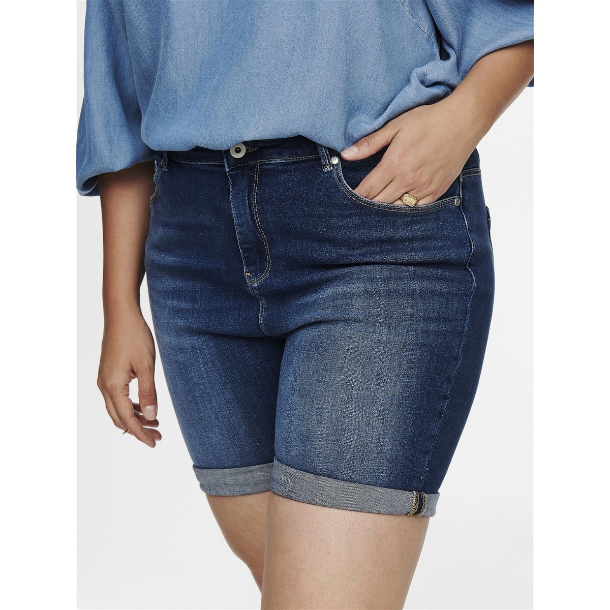 Short En Denim medium blue denim, ONLY CARMAKOMA