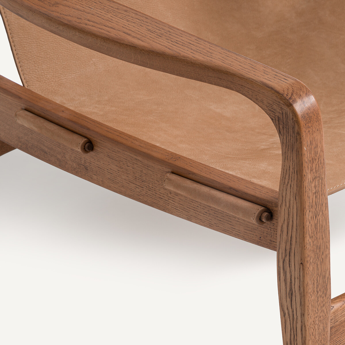 Fauteuil en chêne massif et cuir, Alberto chamois, AM.PM