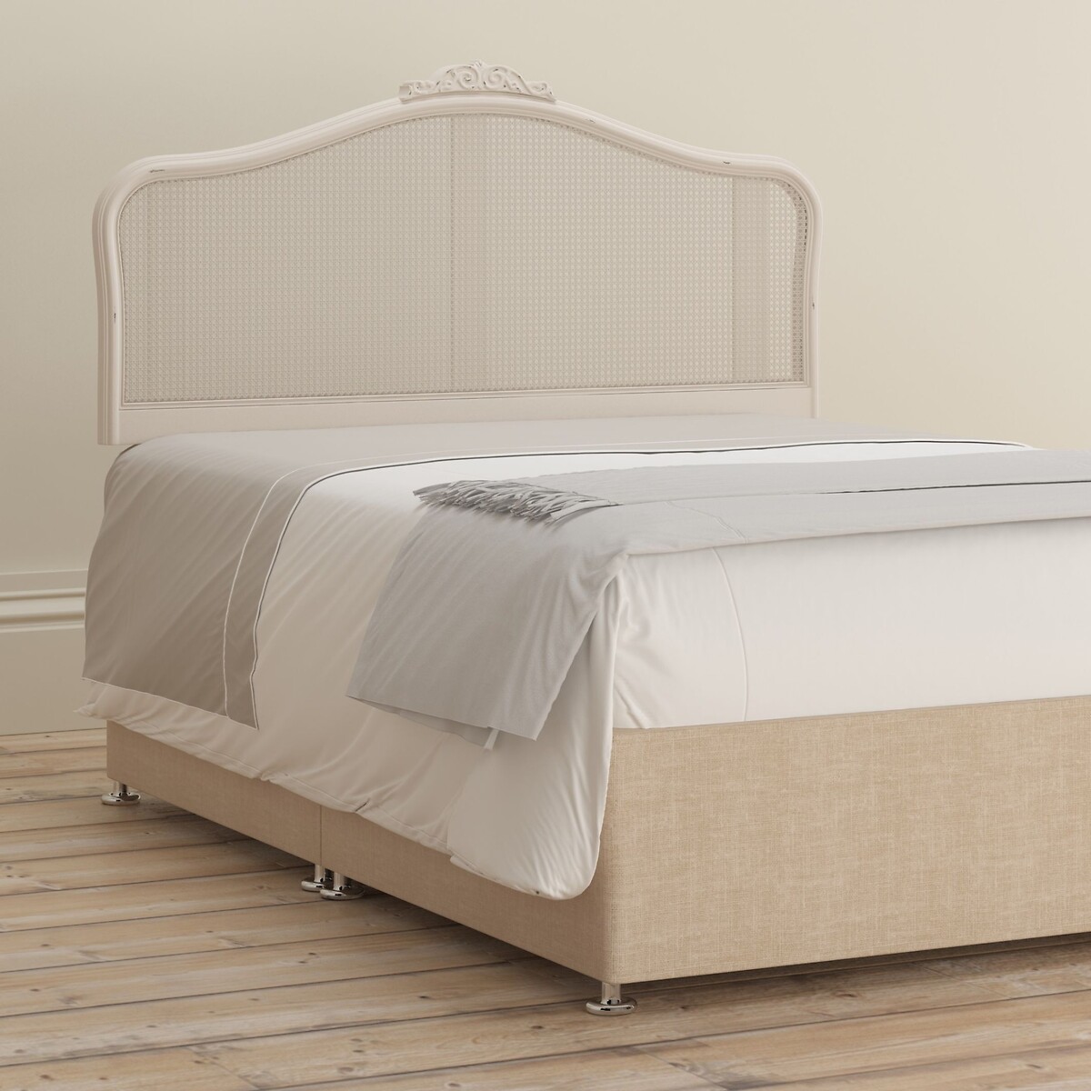 Ivory French-Vintage Rattan Headboard ivory, WILLIS & GAMBIER