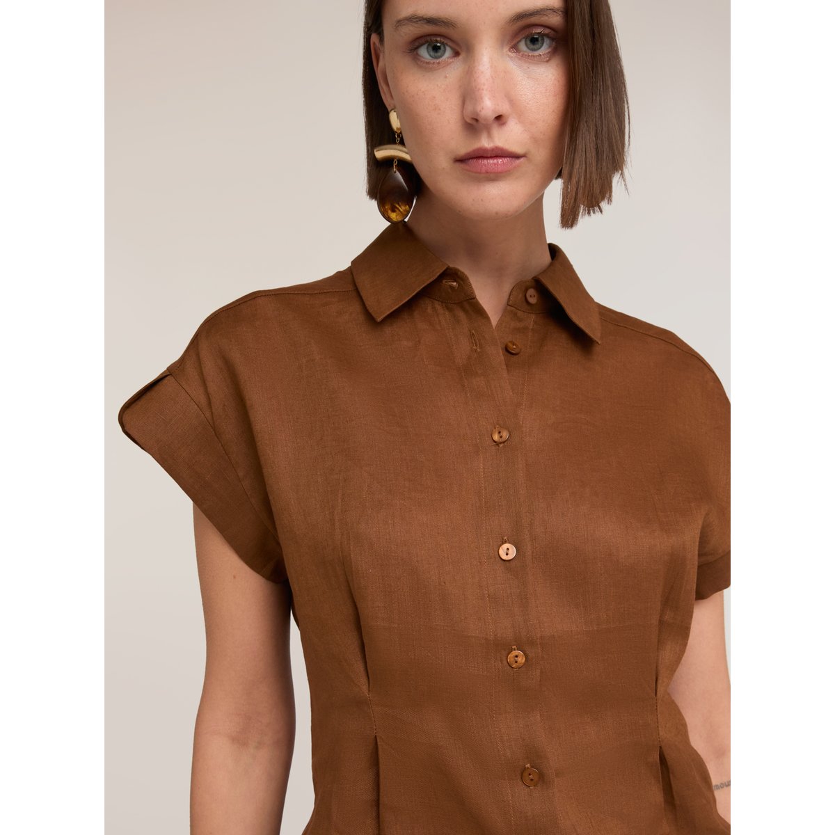 Chemise à plis marron, MOTIVI