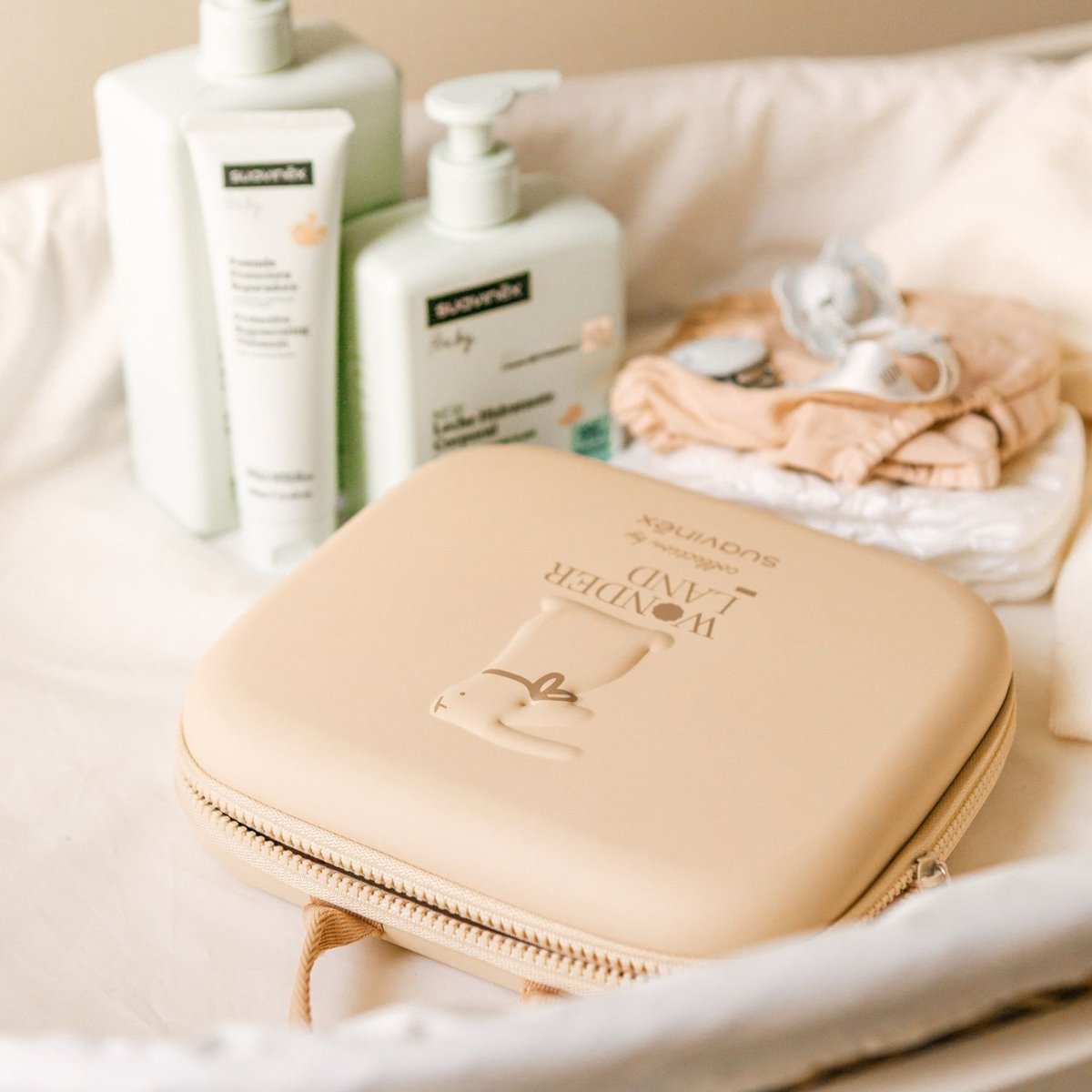 Trousse de soin et de toilette beige, SUAVINEX