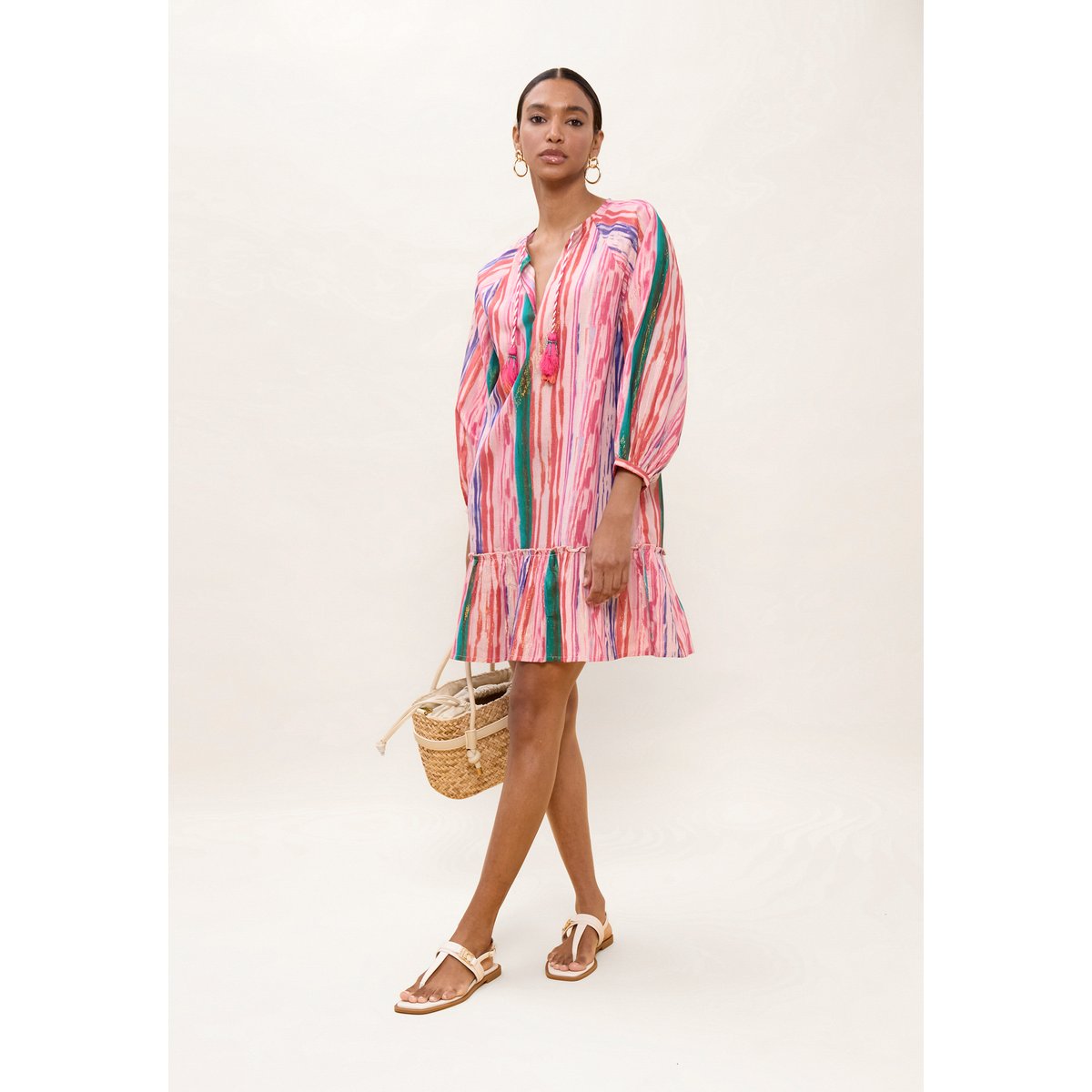 Robe courte à rayures multicolores et pompons rose clair, LOLA CASADEMUNT