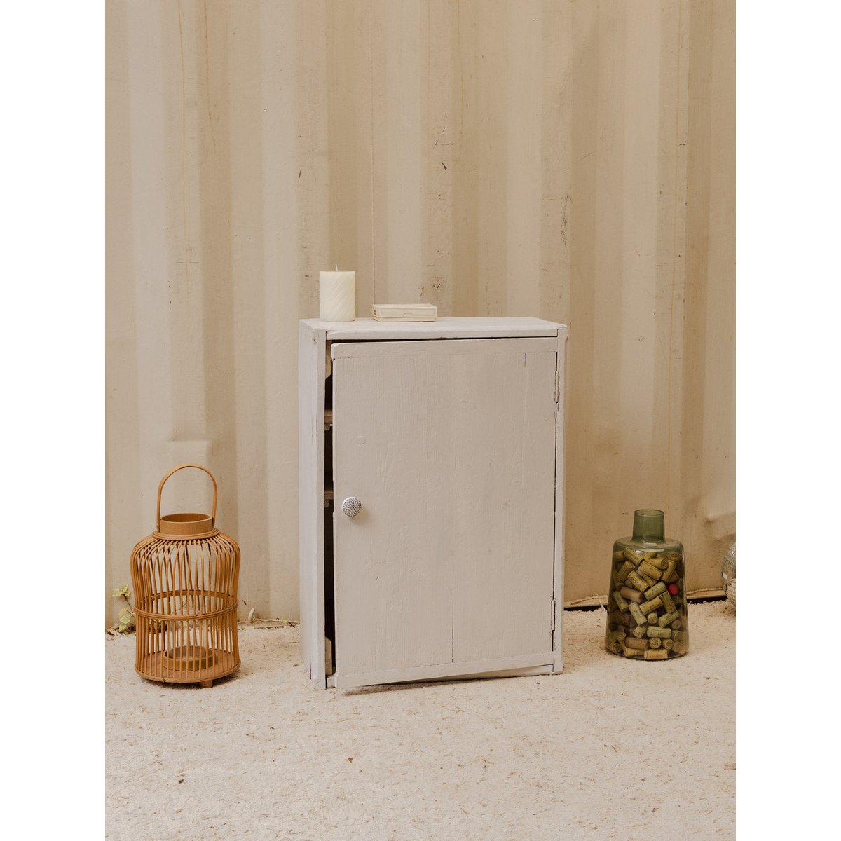Armoire à pharmacie en bois blanc Gaëlle N°1511 - Bon état blanc, DEBONGOUT