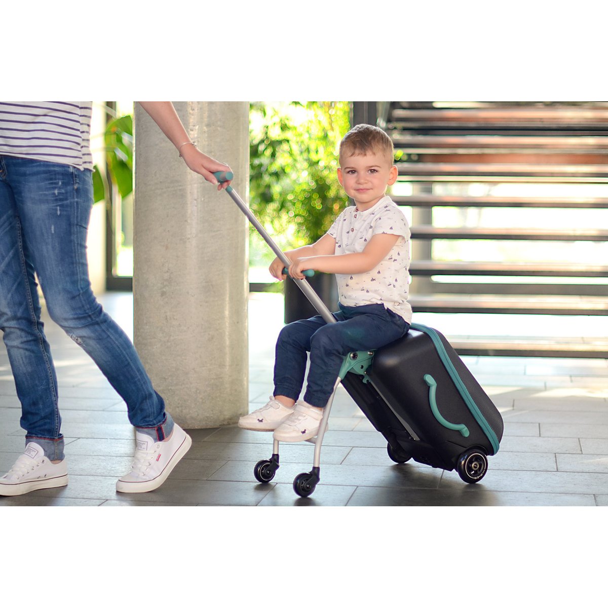 Valise enfant avec assise de voyage noir, vert, BEABA