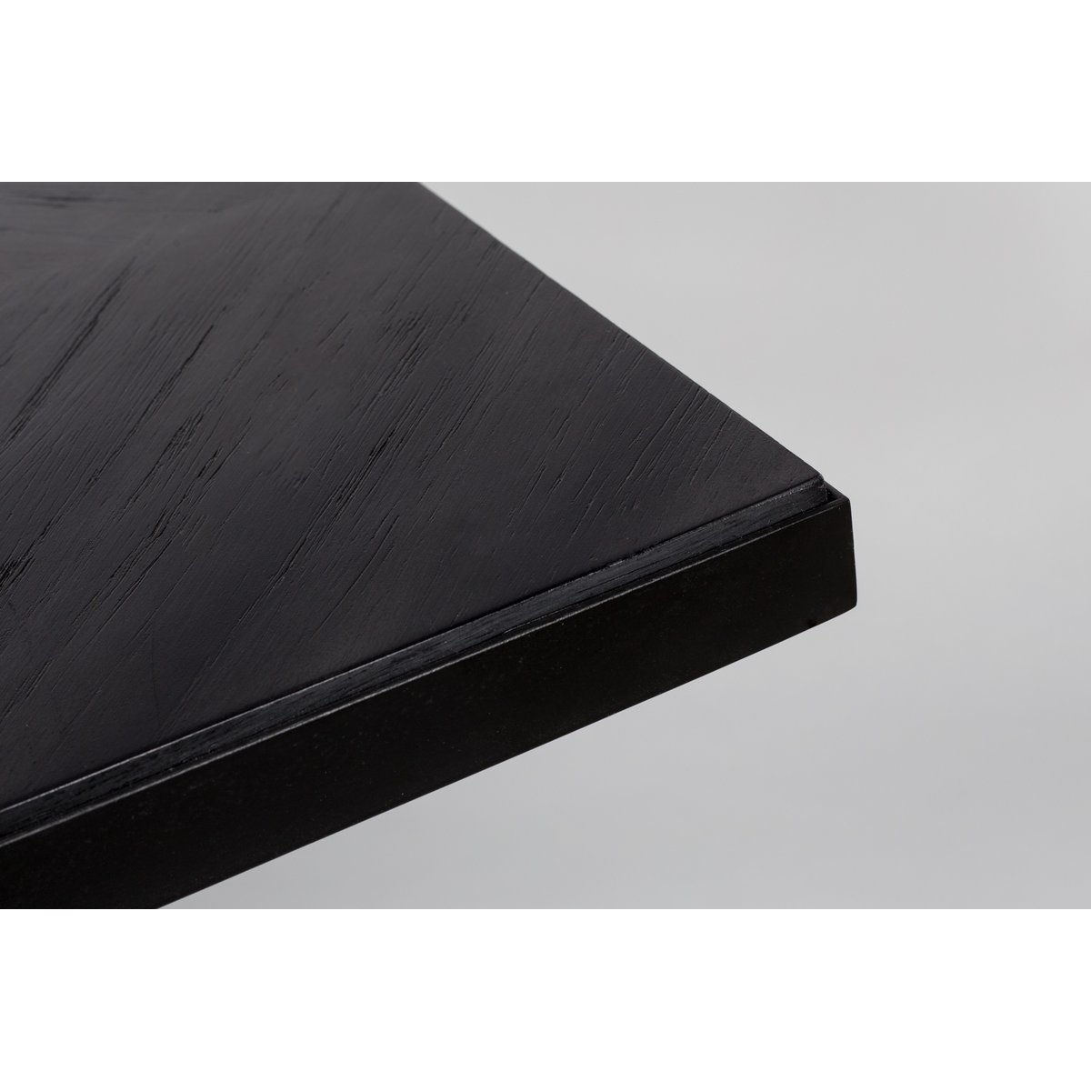 Table en bois rectangulaire 6 places Seth noir, ZUIVER
