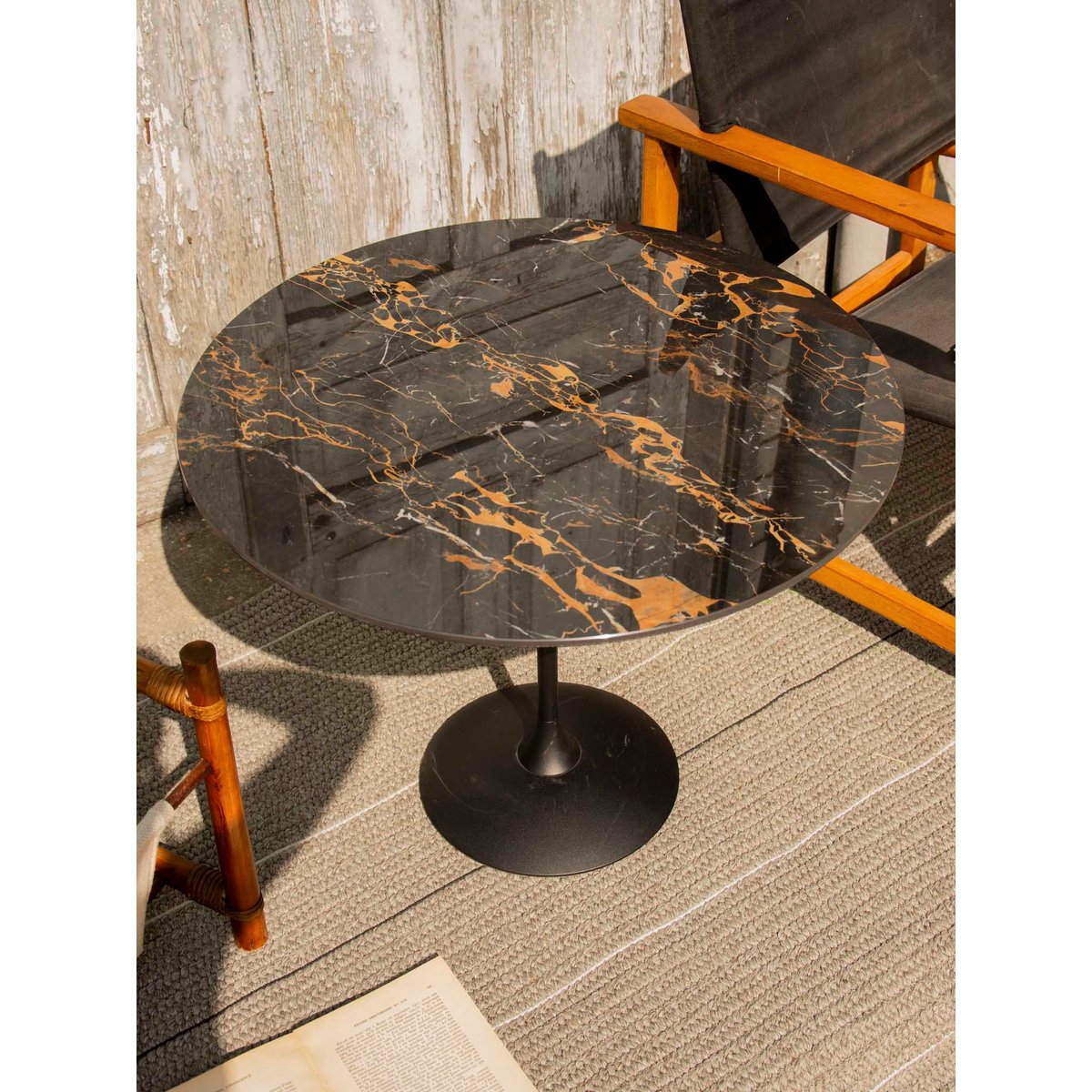 Table basse Tulip de Sovet Donna N°1097 - Bon état noir, DEBONGOUT