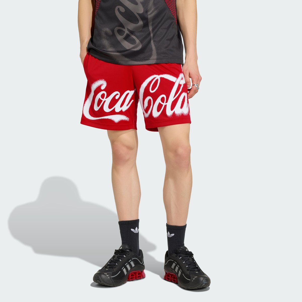 Short De Training Adidas X Coca-Cola Short De Training Adidas X Coca-Cola vivid red, adidas Originals