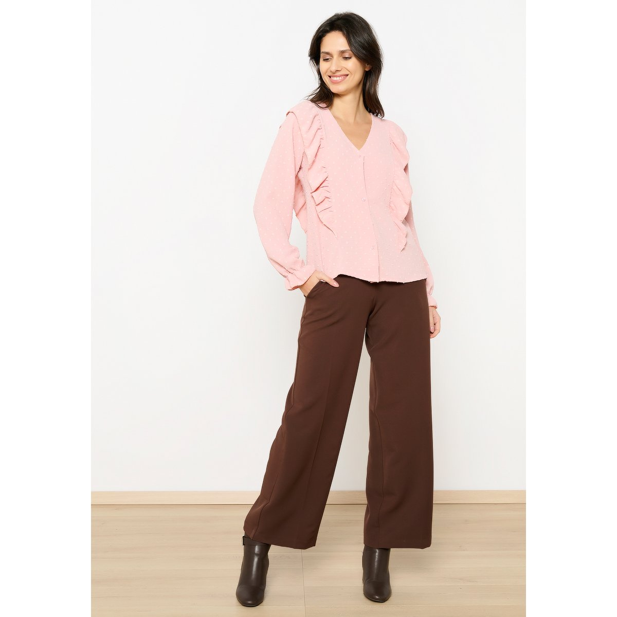 Blouse à volants rose nude, LOLALIZA