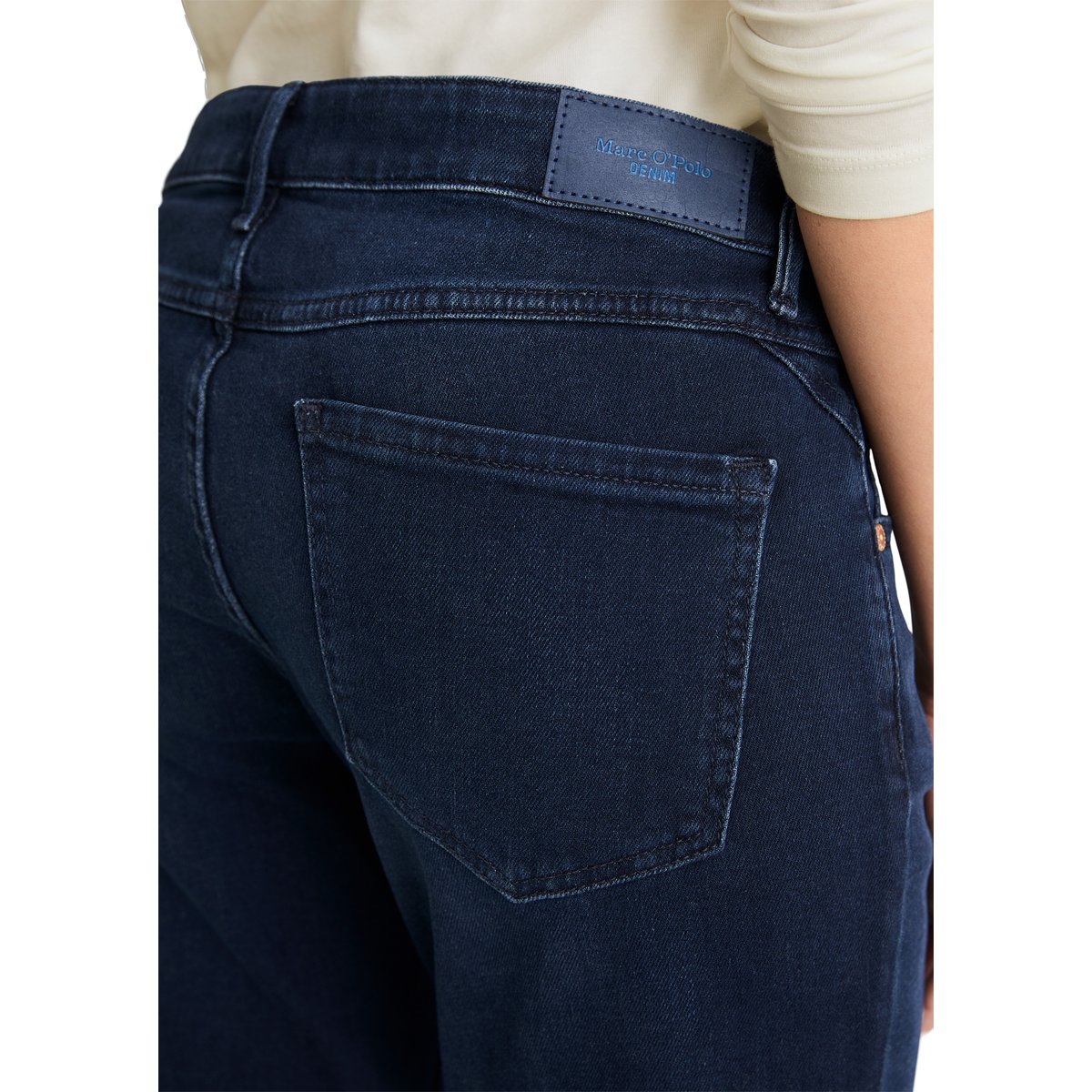Jeans modèle Nella slim bootcut en coton organique stretch bleu foncé, MARC O’POLO DENIM
