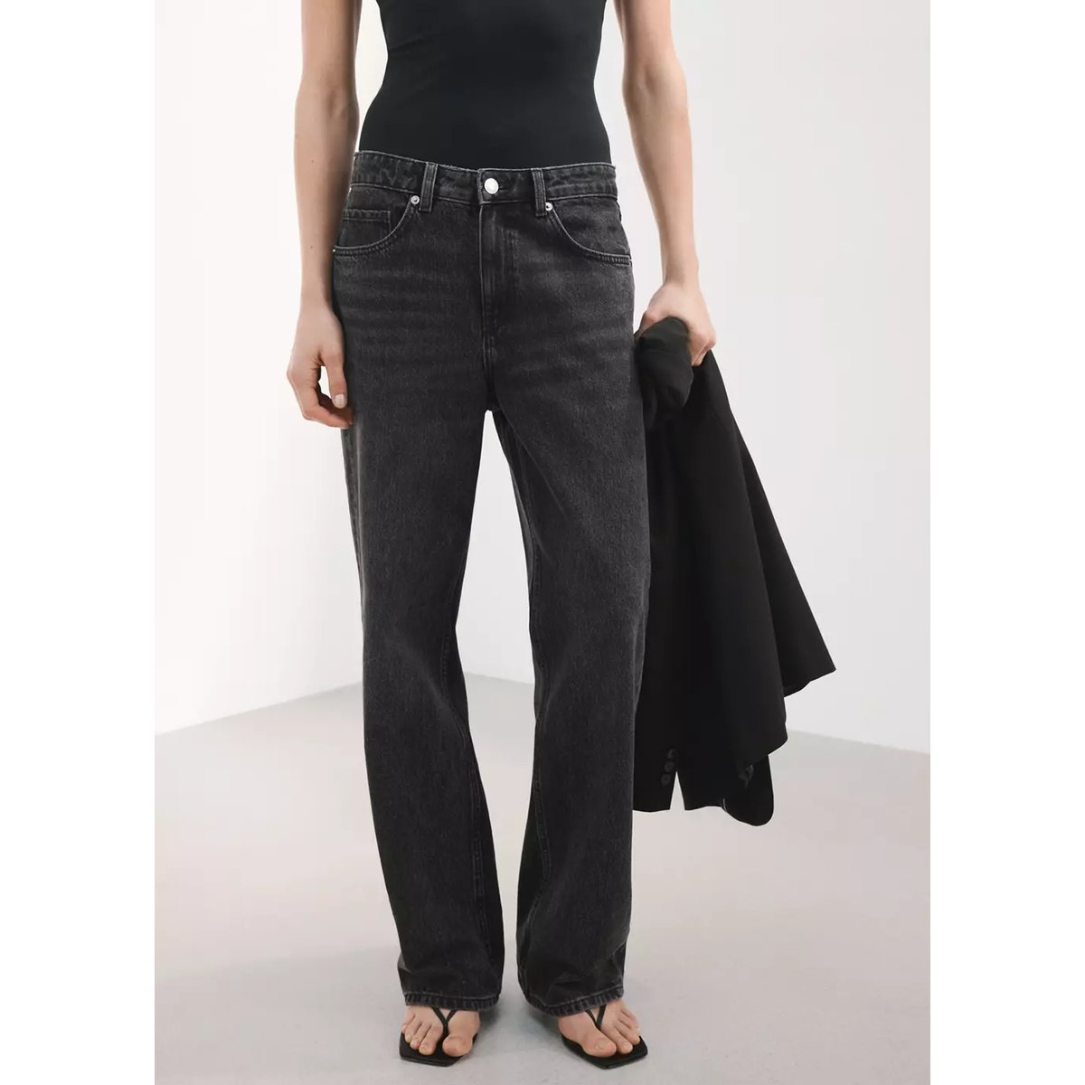 Jean droit taille basse black denim, MANGO