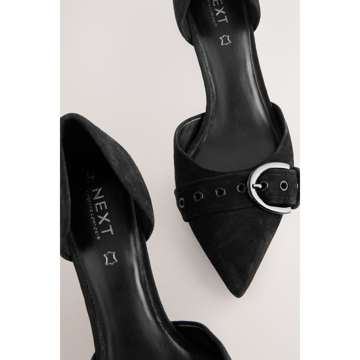 Chaussures pointues à petit talon noir, NEXT