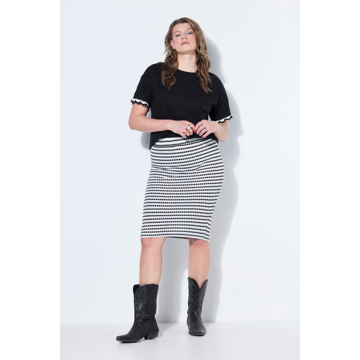 Jupe midi jersey slim, rayures en relief blanc cassé, STUDIO UNTOLD