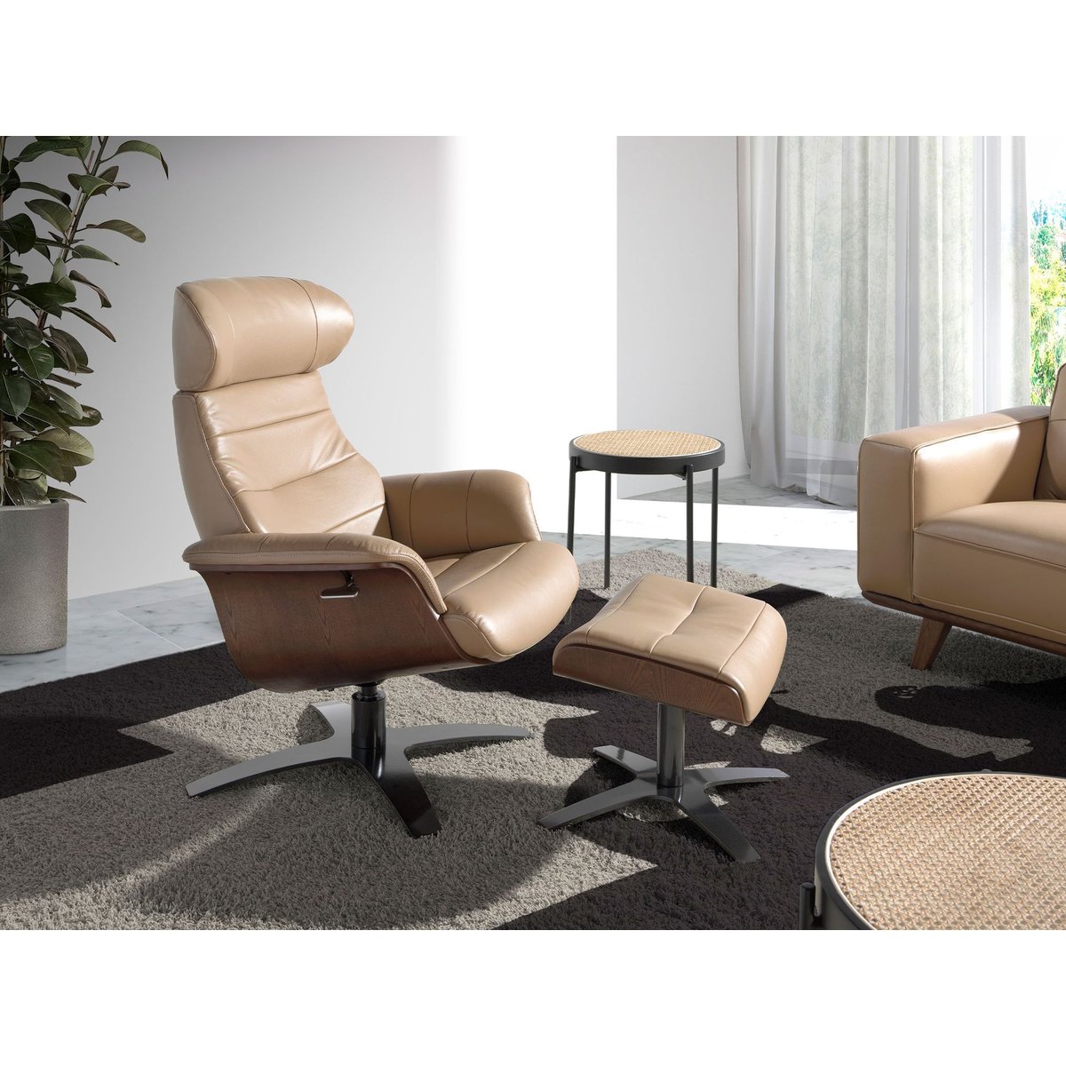 Fauteuil pivotant en cuir sable | gris anthracite, ANGEL CERDA