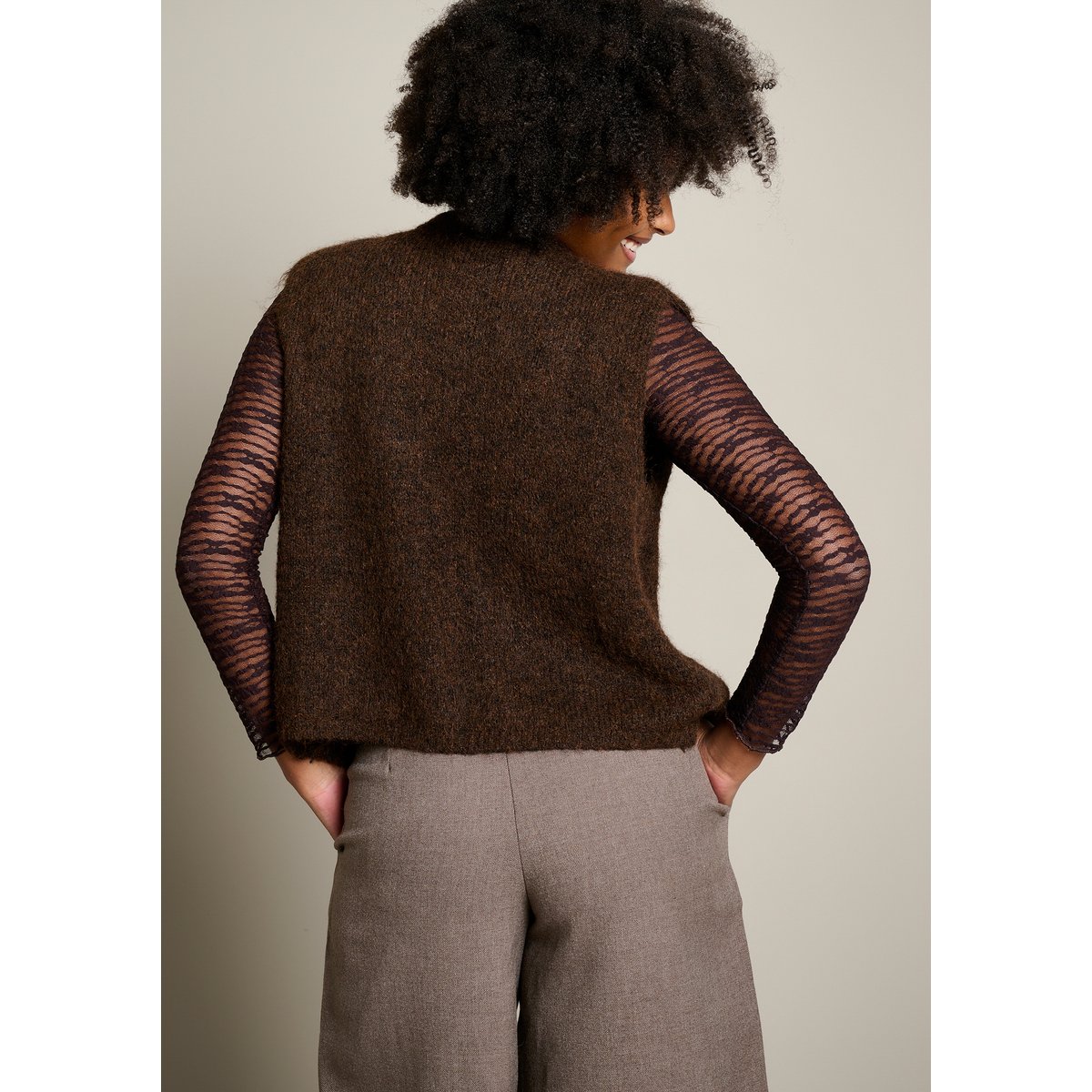 Cardigan sans manches à nouer taupe, LOLALIZA