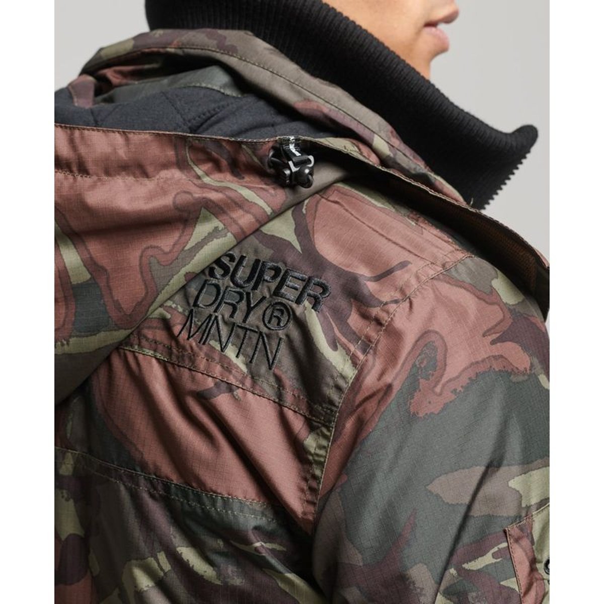 Veste Mountain SD Windcheater kaki camouflage, SUPERDRY