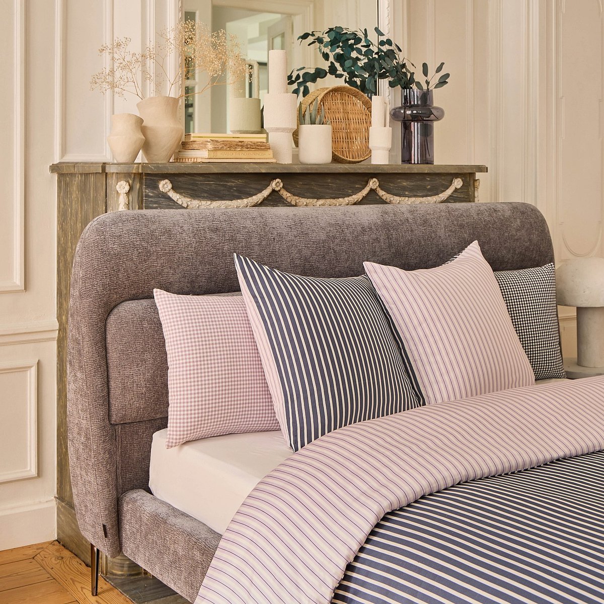 Lit en tissu IZMIR gris, HABITAT