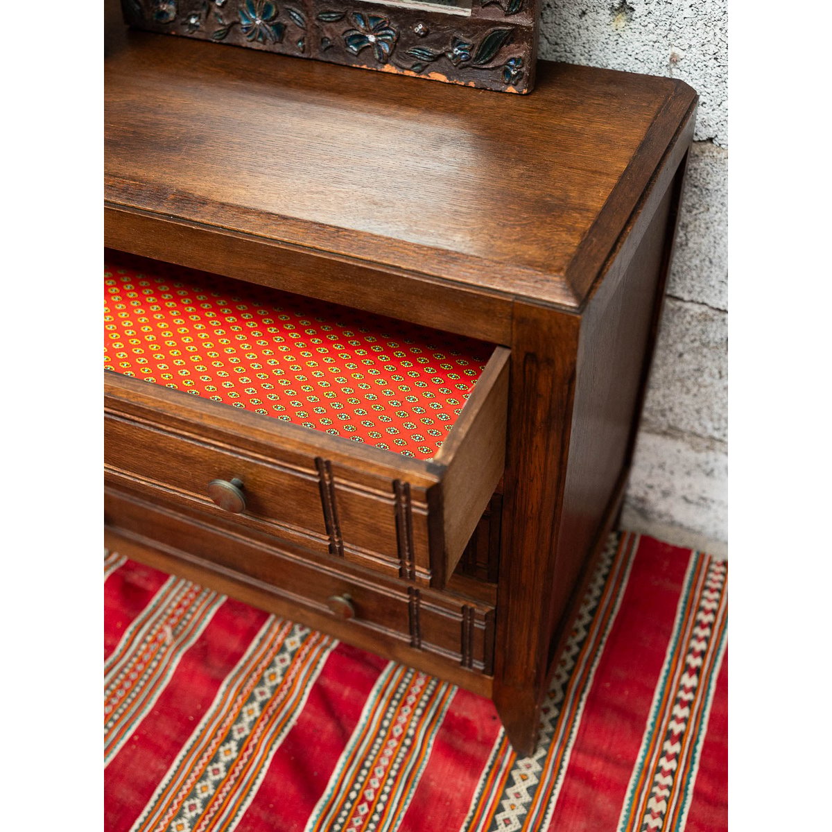 Chaleureuse commode Garance N°712 - Bon état bois foncé, DEBONGOUT