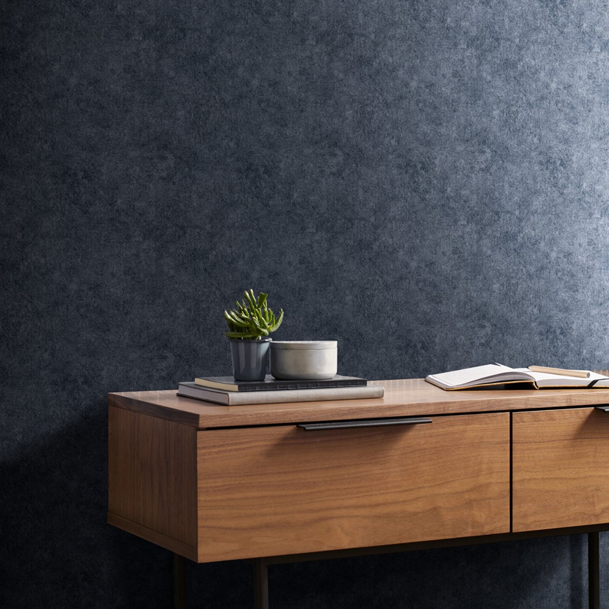 Papier peint minuit Texture Plain bleu, GRAHAM ET BROWN