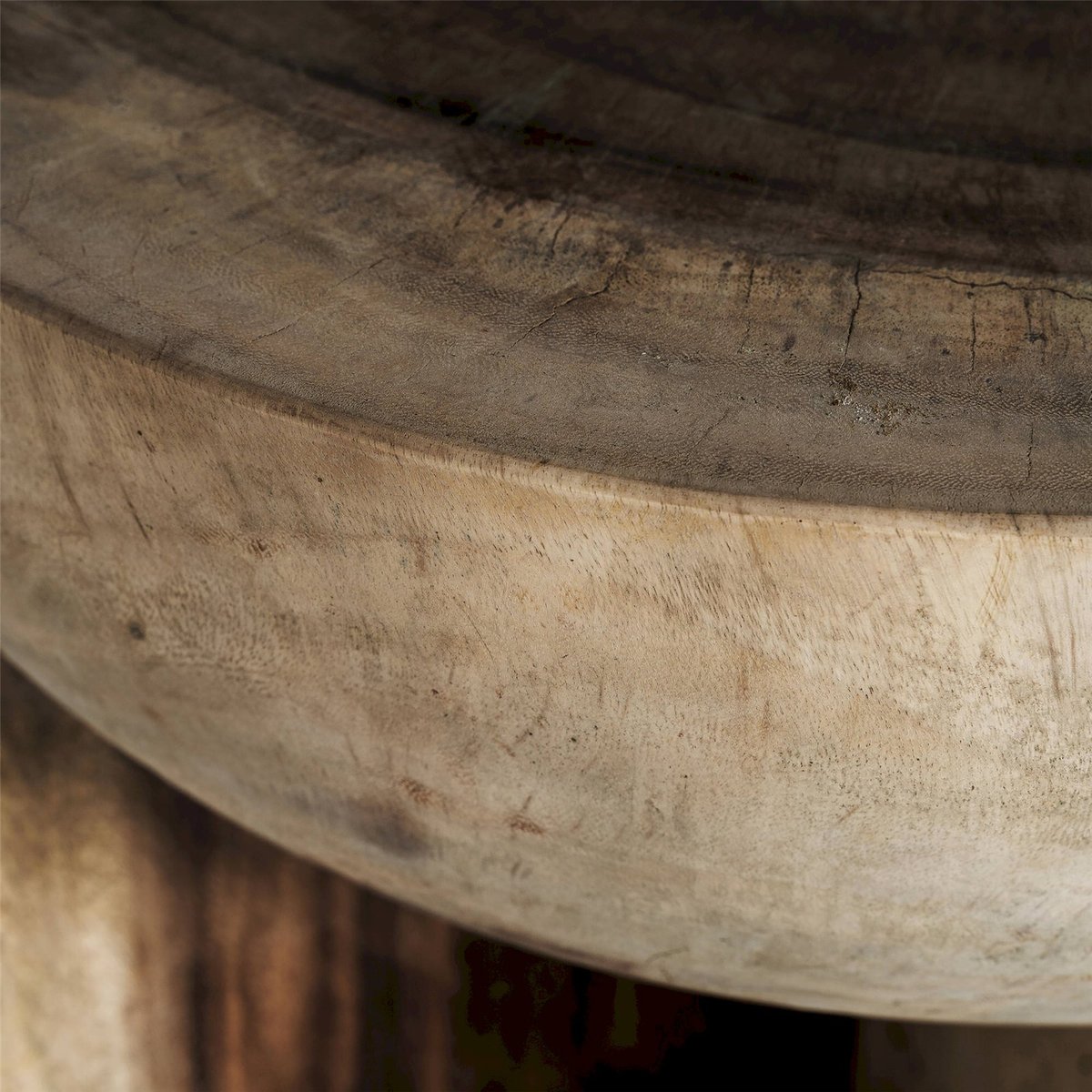 Table basse ronde en bois de suar marron naturel, RECOLLECTION