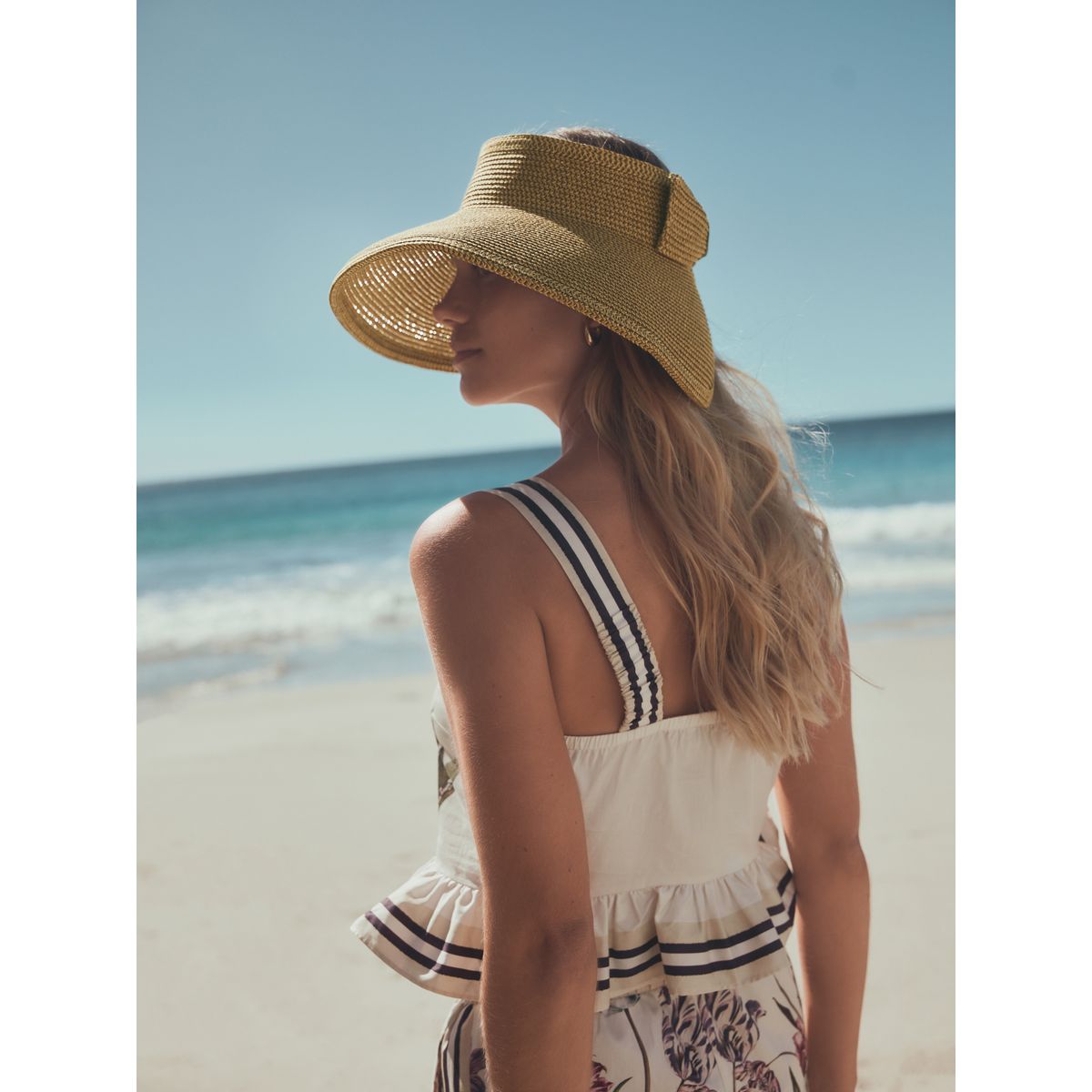 Chapeau pliable à visière et nœud naturel, NEXT
