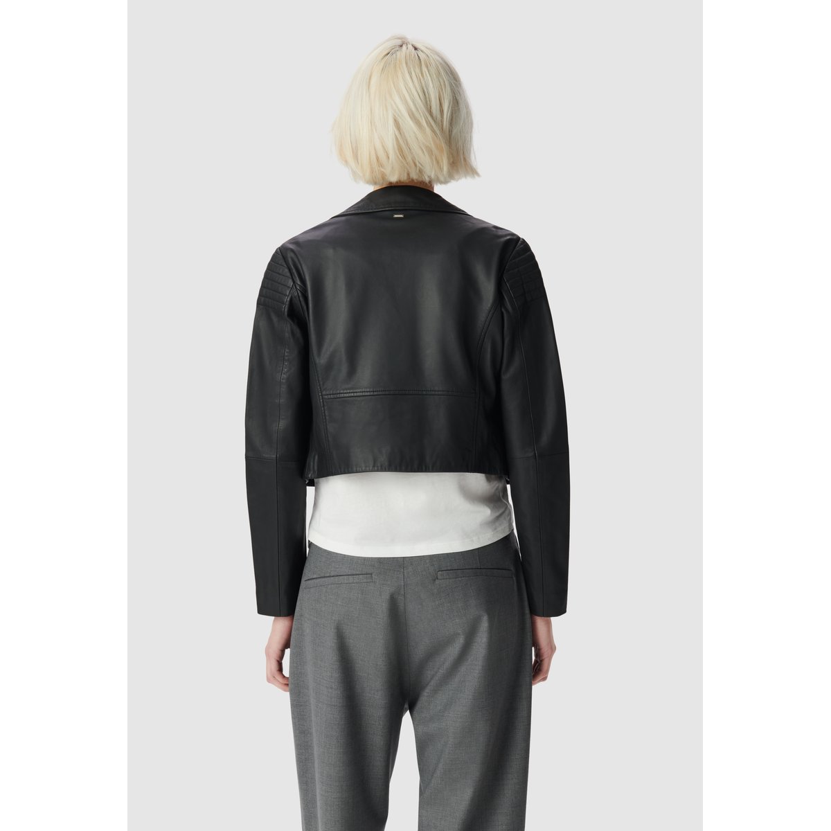 Blouson court en cuir d'agneau noir, IKKS