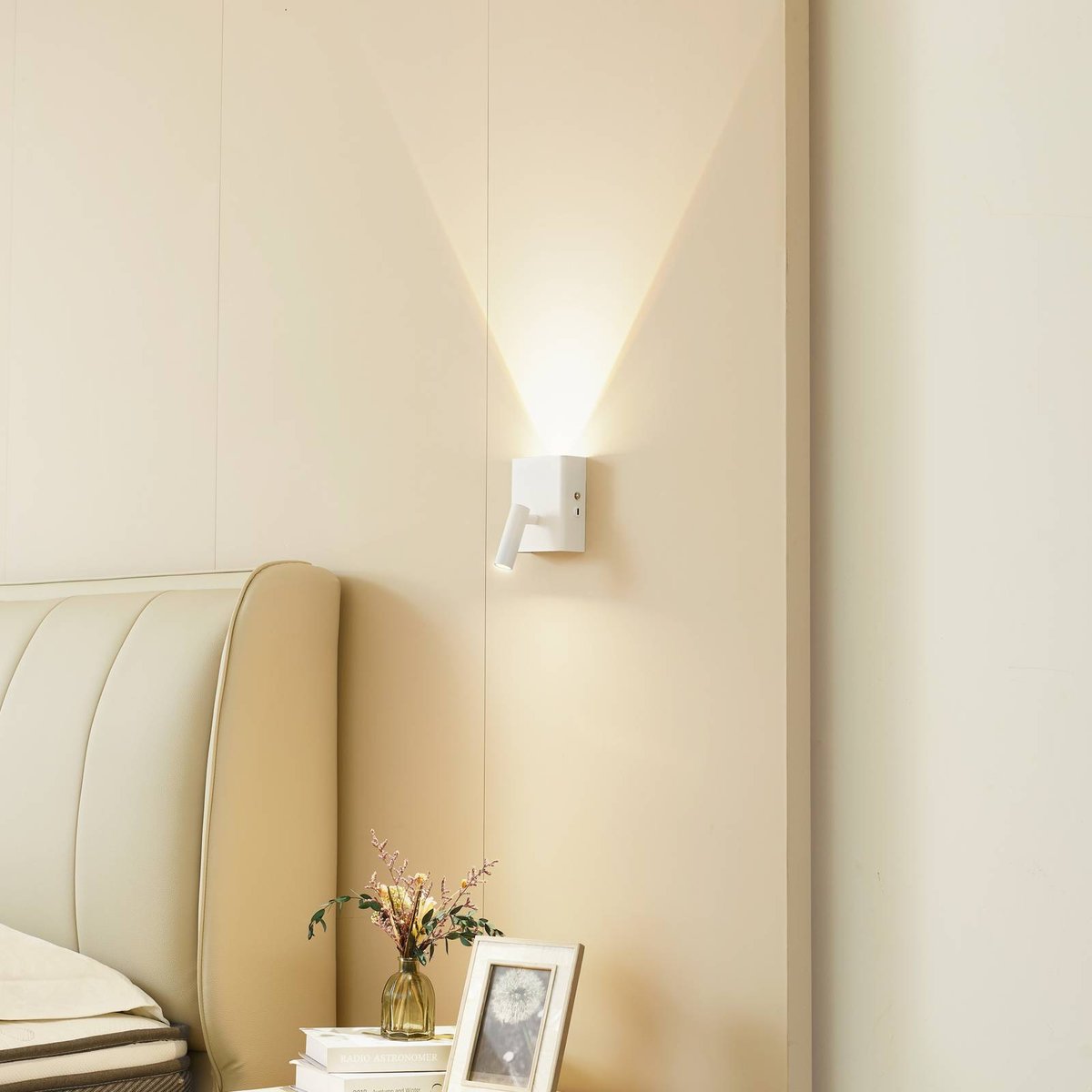 Applique en métal moderneLED, Agit blanc sable, LINDBY