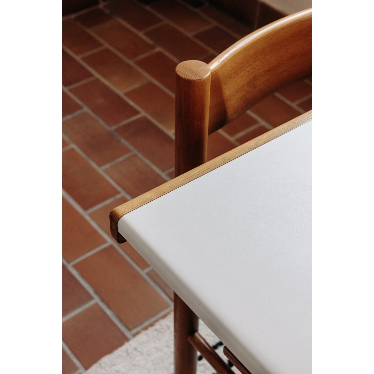 Ensemble table à manger et chaises Karla N°102 - Bon état bois, DEBONGOUT