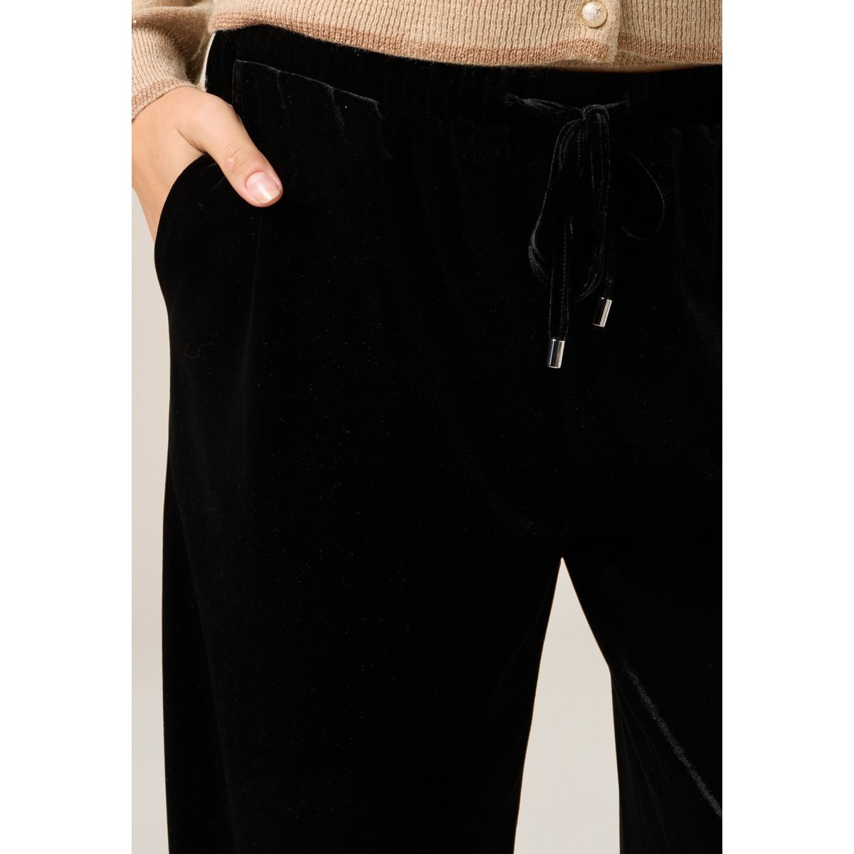 Pantalon palazzo noir, OLTRE