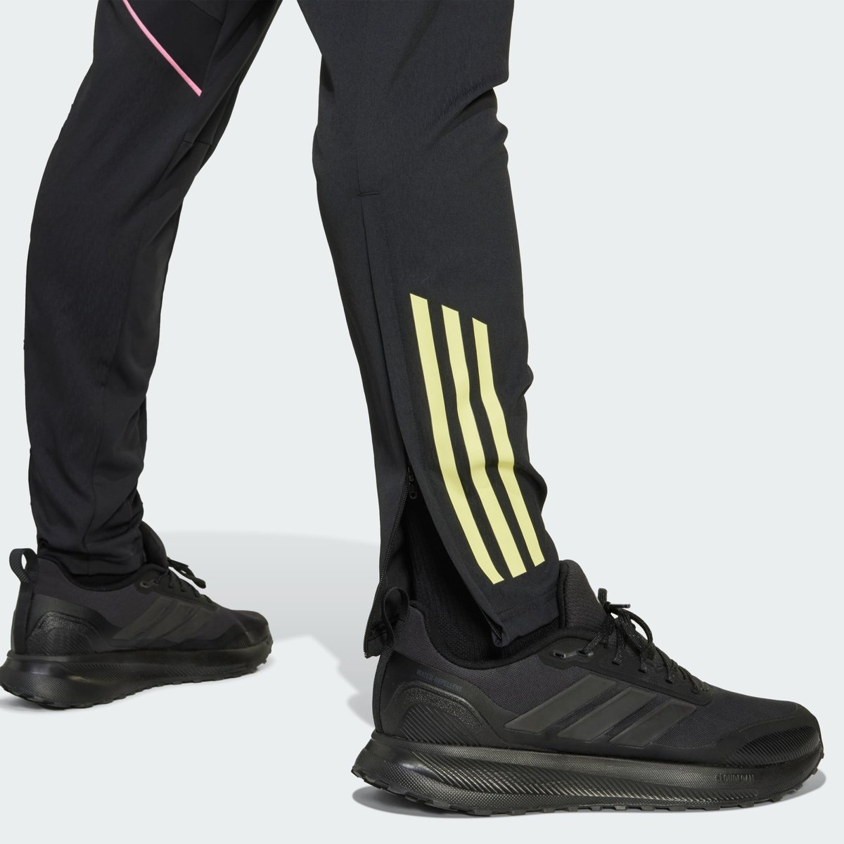 Pantalon De Présentation Juventus Tiro 25 Competition Pantalon De Présentation Juventus Tiro 25 Competition black, adidas Performance