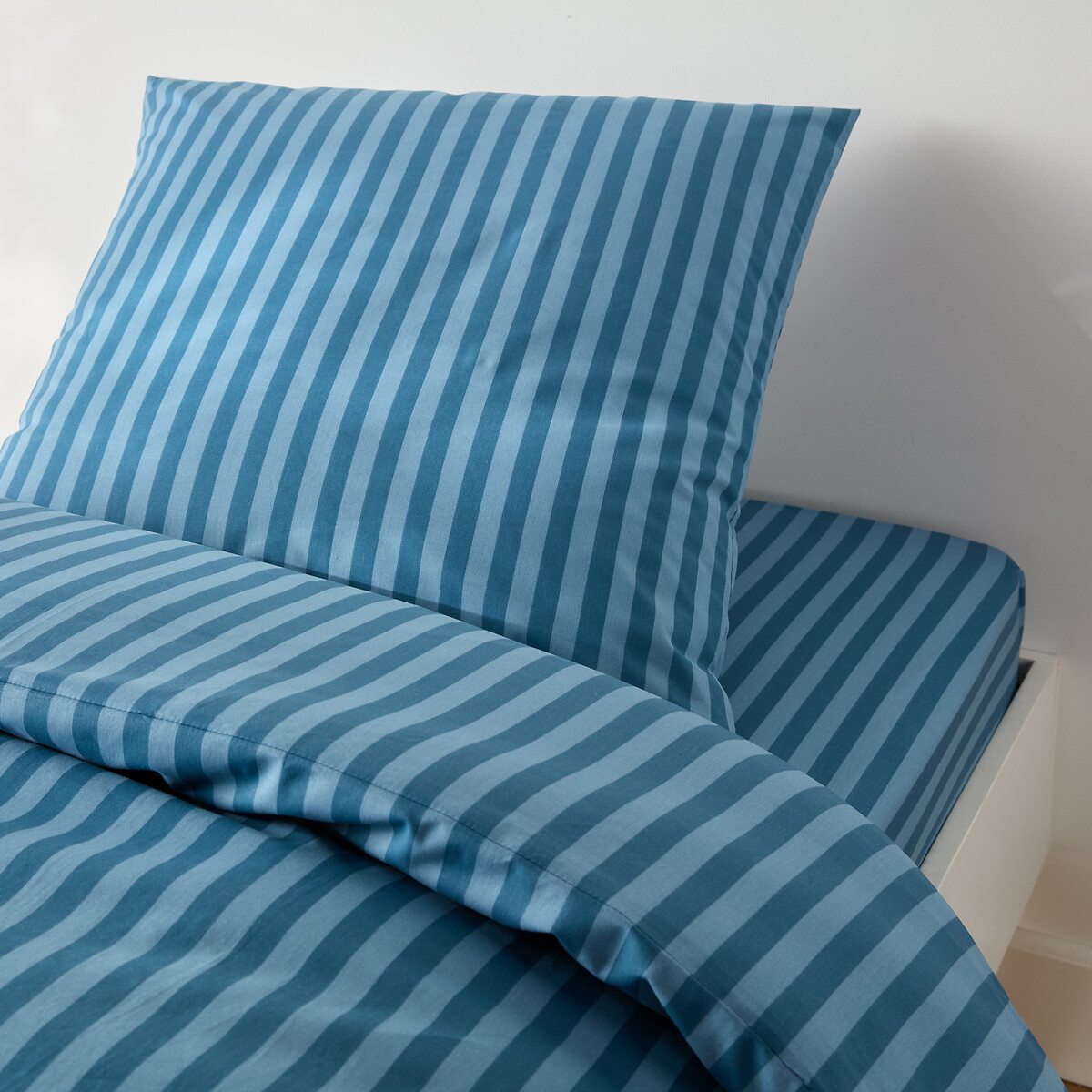 Conjunto para cama infantil, 50% algodón reciclado, funda de almohada cuadrada, SACHA BLEU rayas azules, LA REDOUTE INTERIEURS