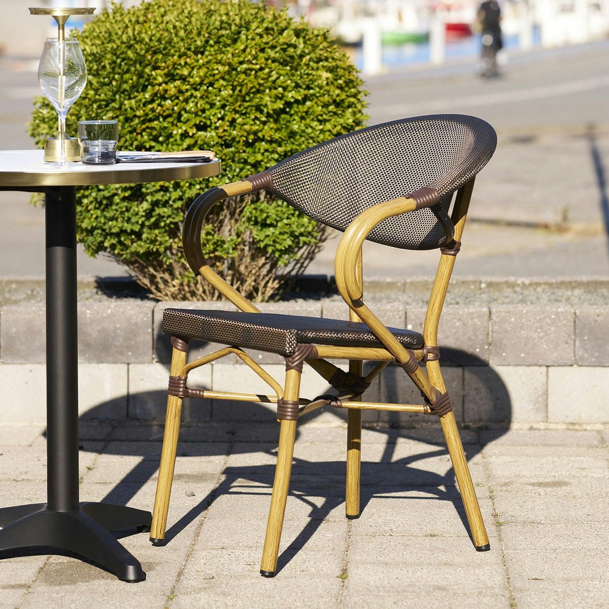 Chaise bistrot en textilène brun et bambou (lot de 2) marron, PIER IMPORT