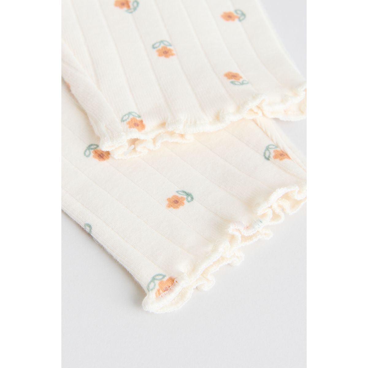 Sweat col à volants et legging bébé, 2 pièces vert sauge/crème ditsy, NEXT