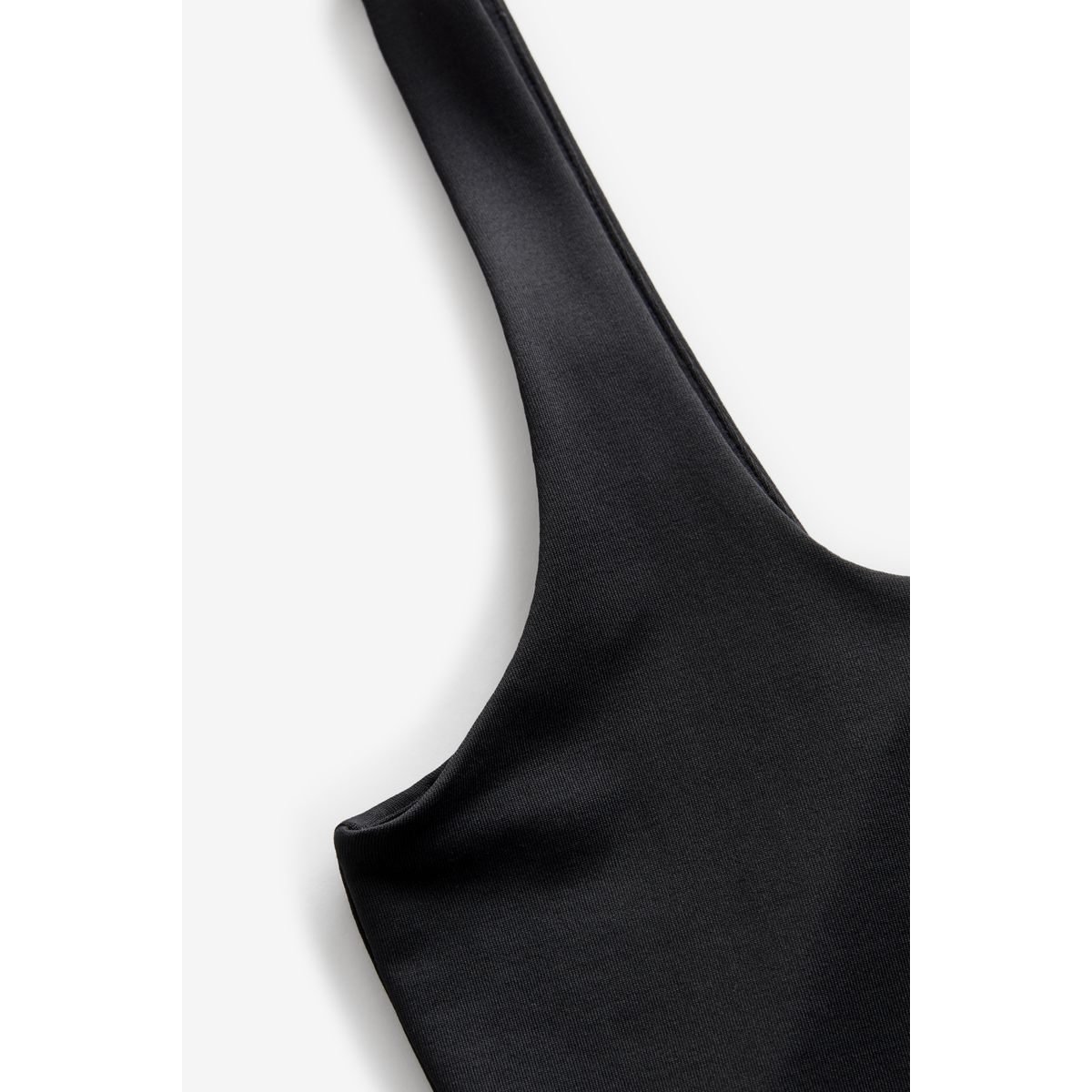 Débardeur en nylon doux à encolure dégagée noir, NEXT