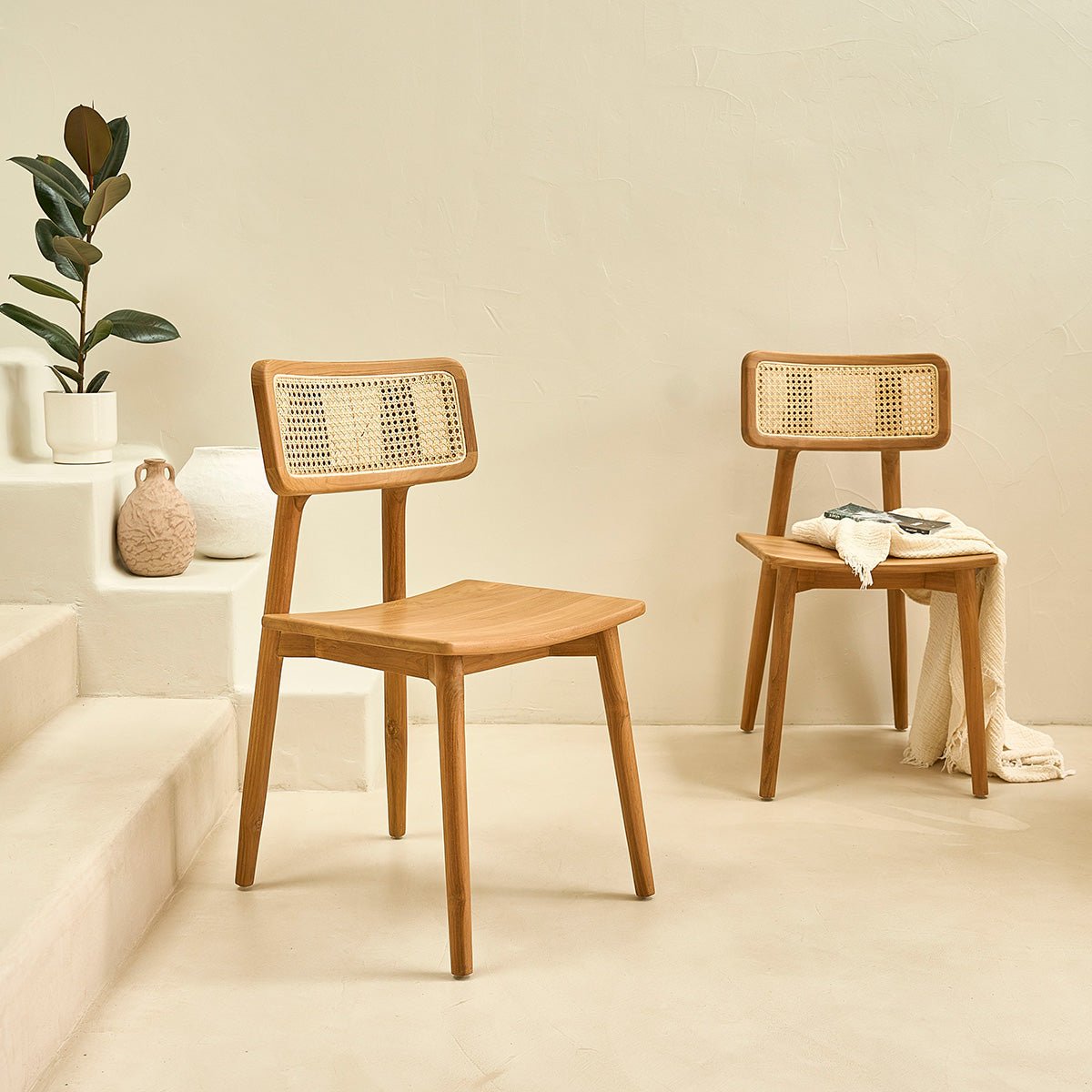 Lot de 2 chaises en teck massif et cannage  SIXTINE naturel, BERAH GETAH