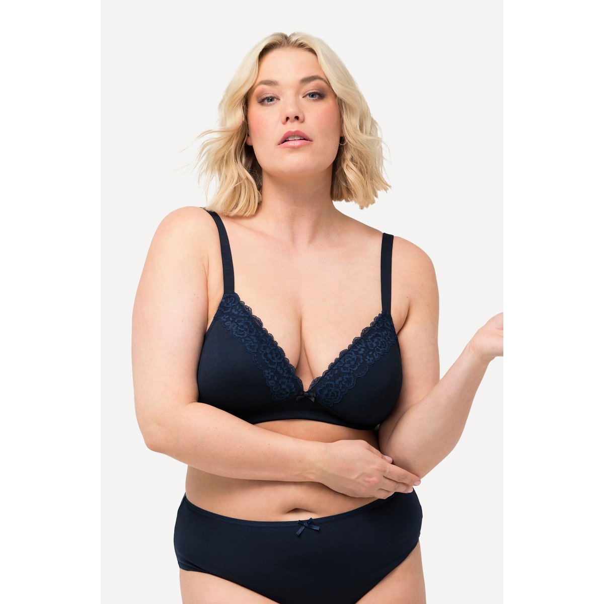 Soutien-gorge sans armatures à bonnets en bleu nuit, ULLA POPKEN