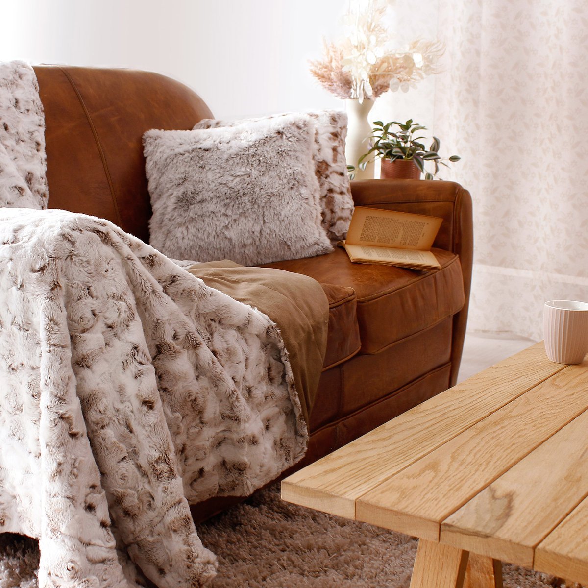 Plaid en imitation fourrure doublée polaire taupe, HOME MAISON