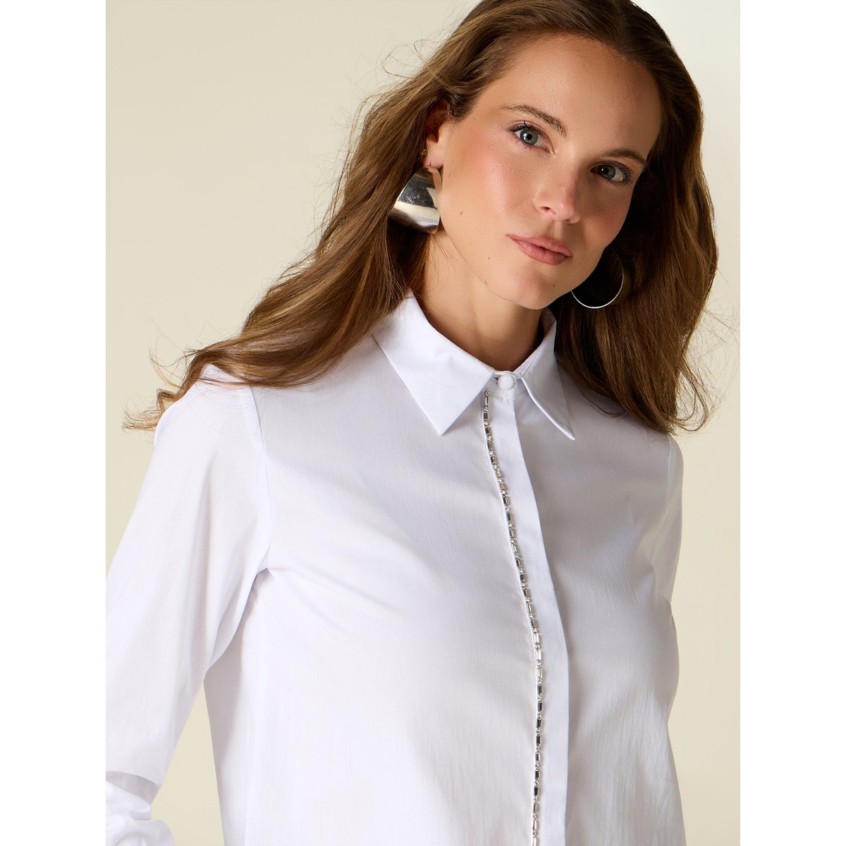 Chemise courte avec cristaux blanc, OLTRE