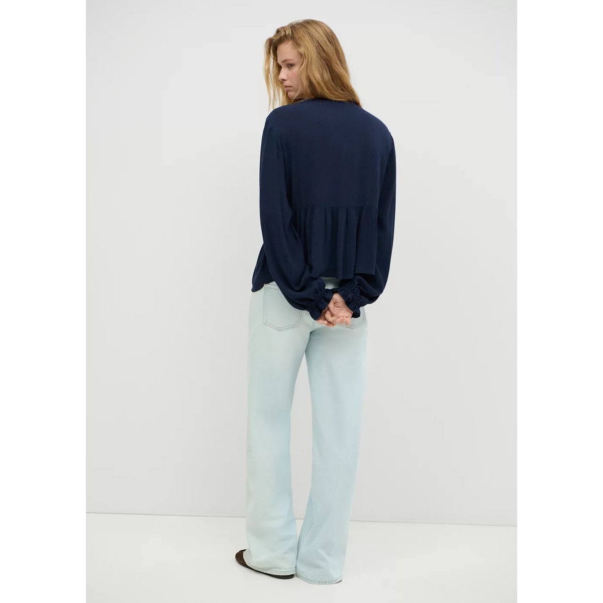 Blouse texturée col V bleu marine, MANGO TEEN