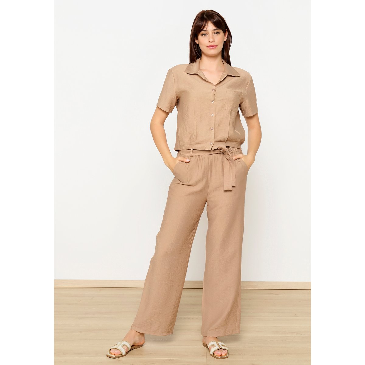 Chemise courte avec boutons beige coffee, LOLALIZA