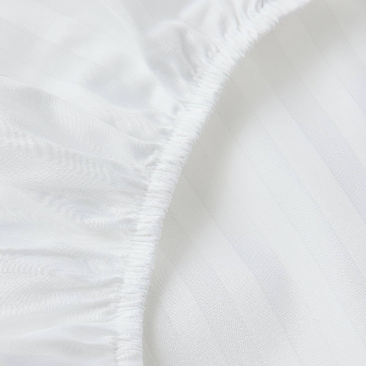 Drap housse, satin de coton bio blanc, MONOPRIX