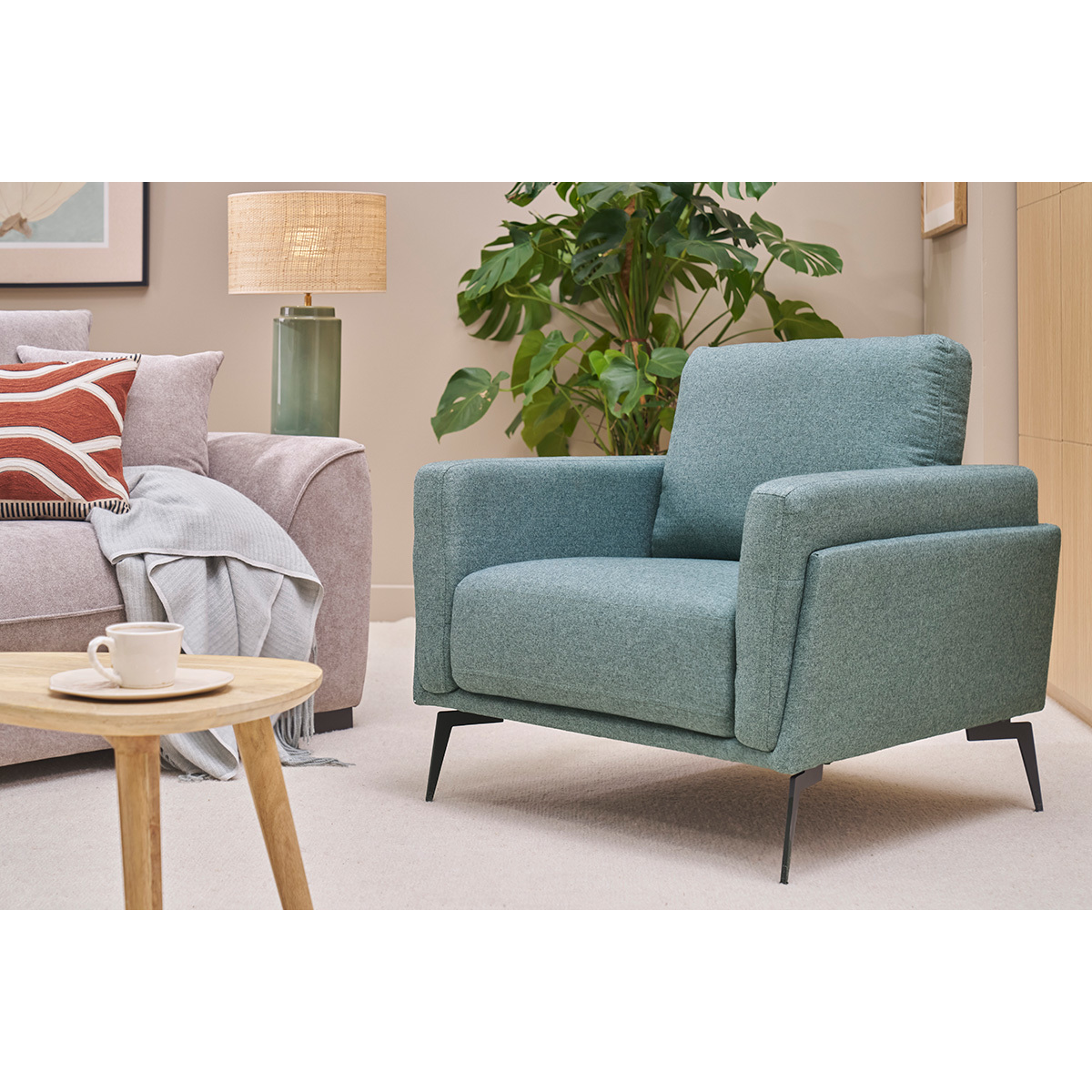 Fauteuil design pieds en métal MOSCO bleu grisé, MILIBOO