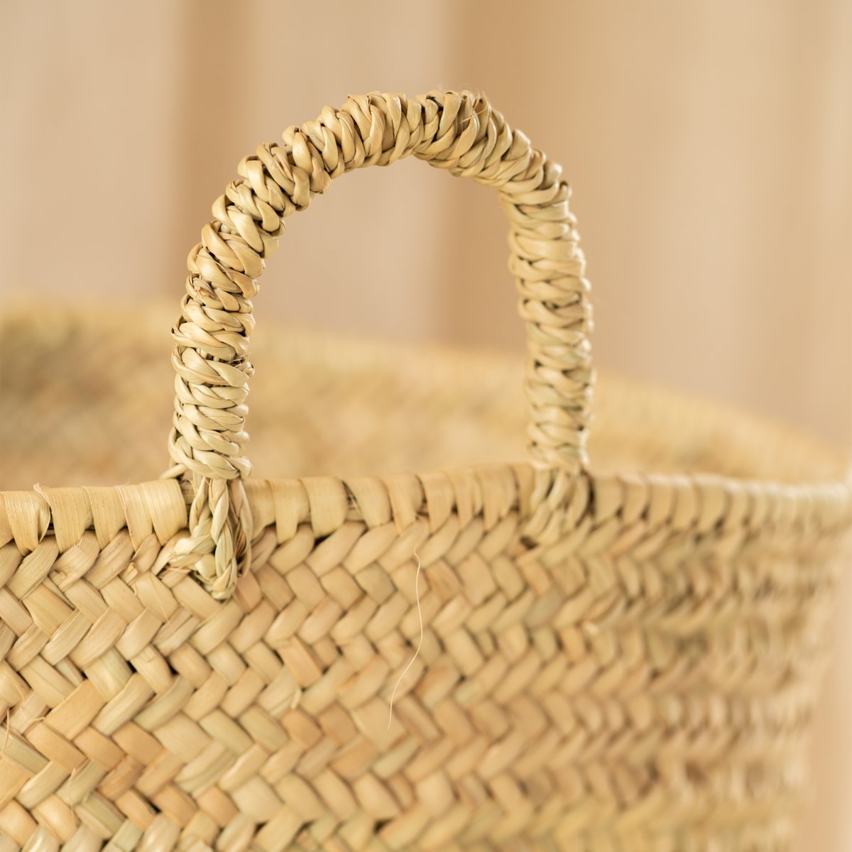 Grand panier en feuilles de palmier avec anse - LOJI naturel, HOME MAISON
