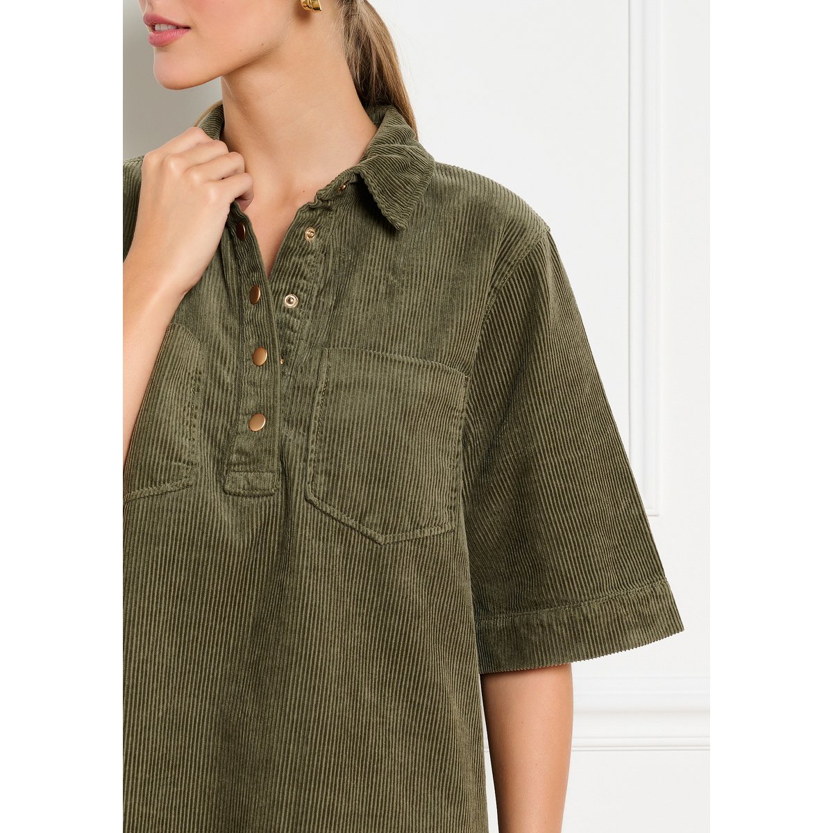 Robe courte en velours côtelé khaki, LOLALIZA