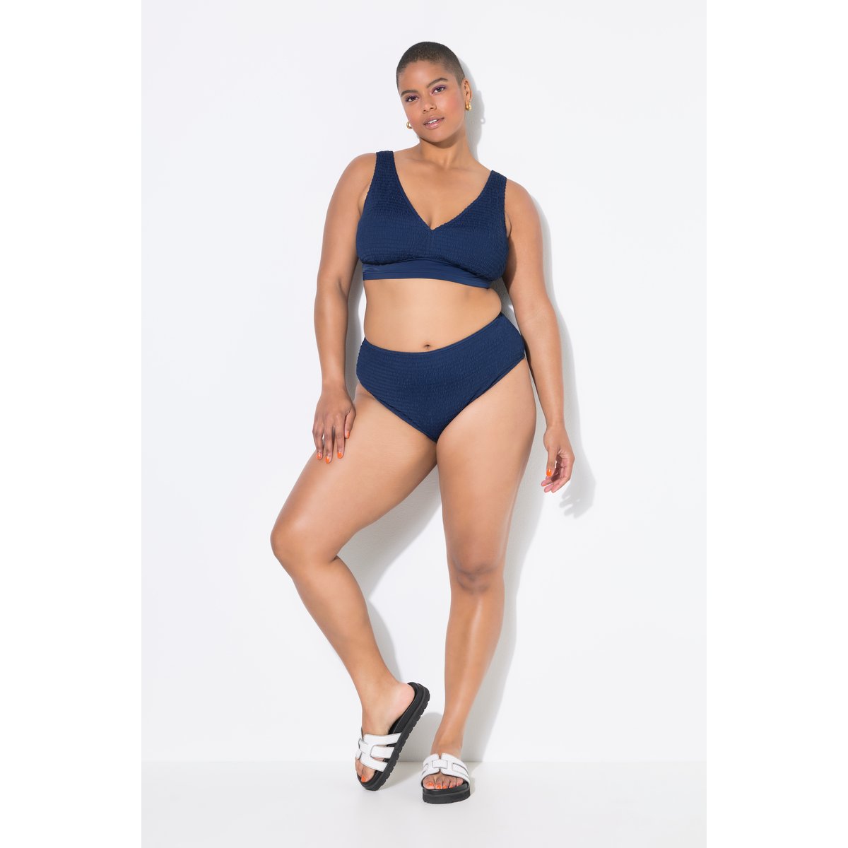 Bas de bikini taille haute, texture raffinée bleu foncé, STUDIO UNTOLD