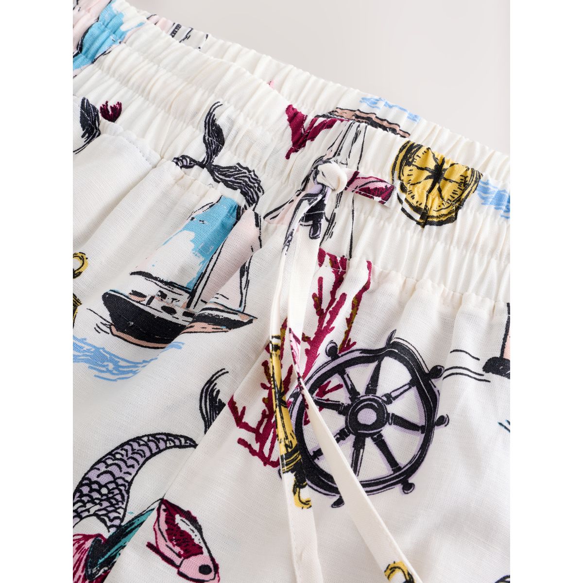 Ensemble pyjama short à nouer sur le devant sirène de crème, NEXT