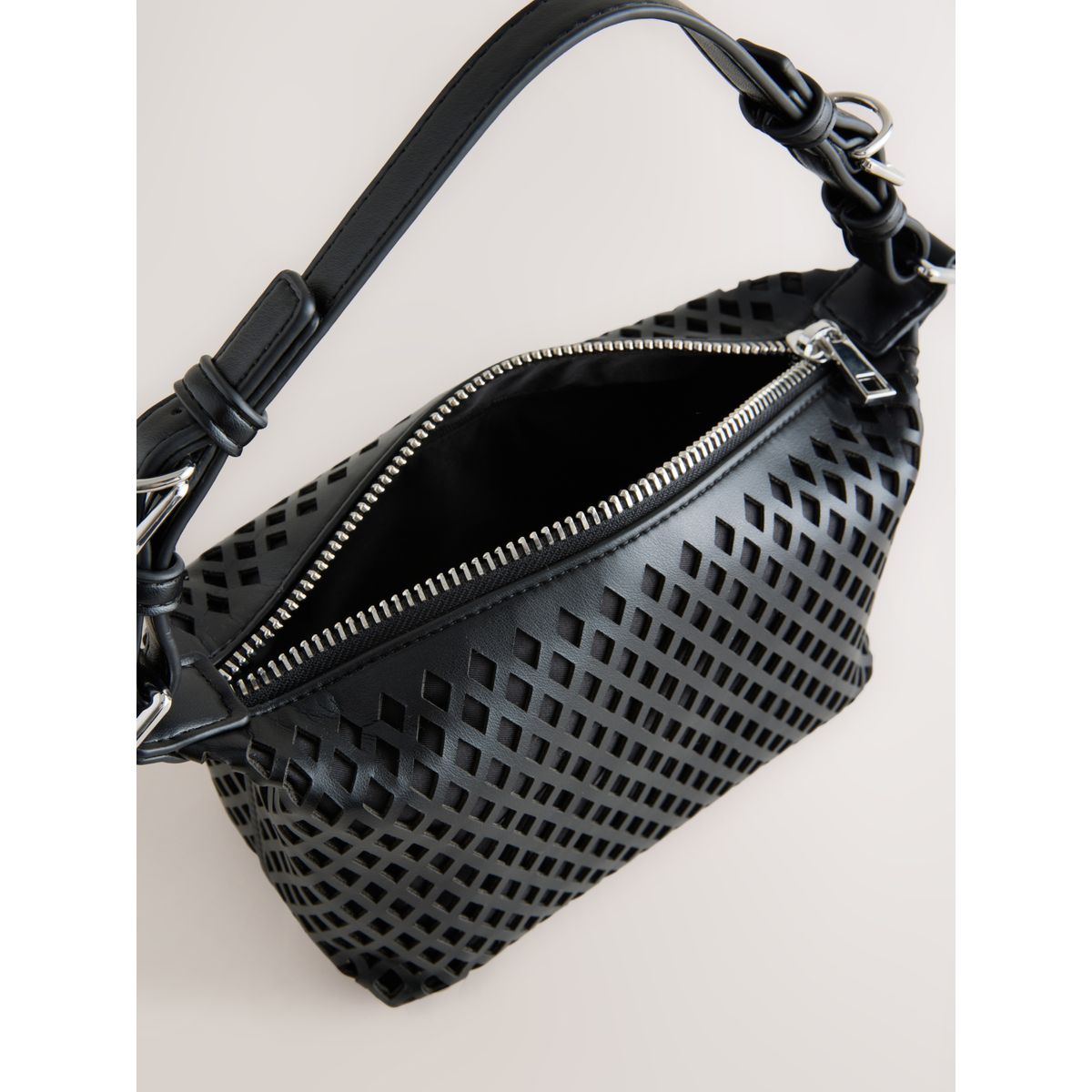 Petit sac bandoulière découpé laser noir, NEXT