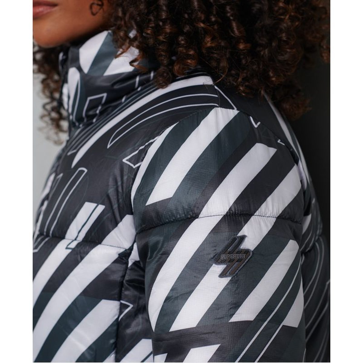 Doudoune Sportstyle Statement noir aop, SUPERDRY