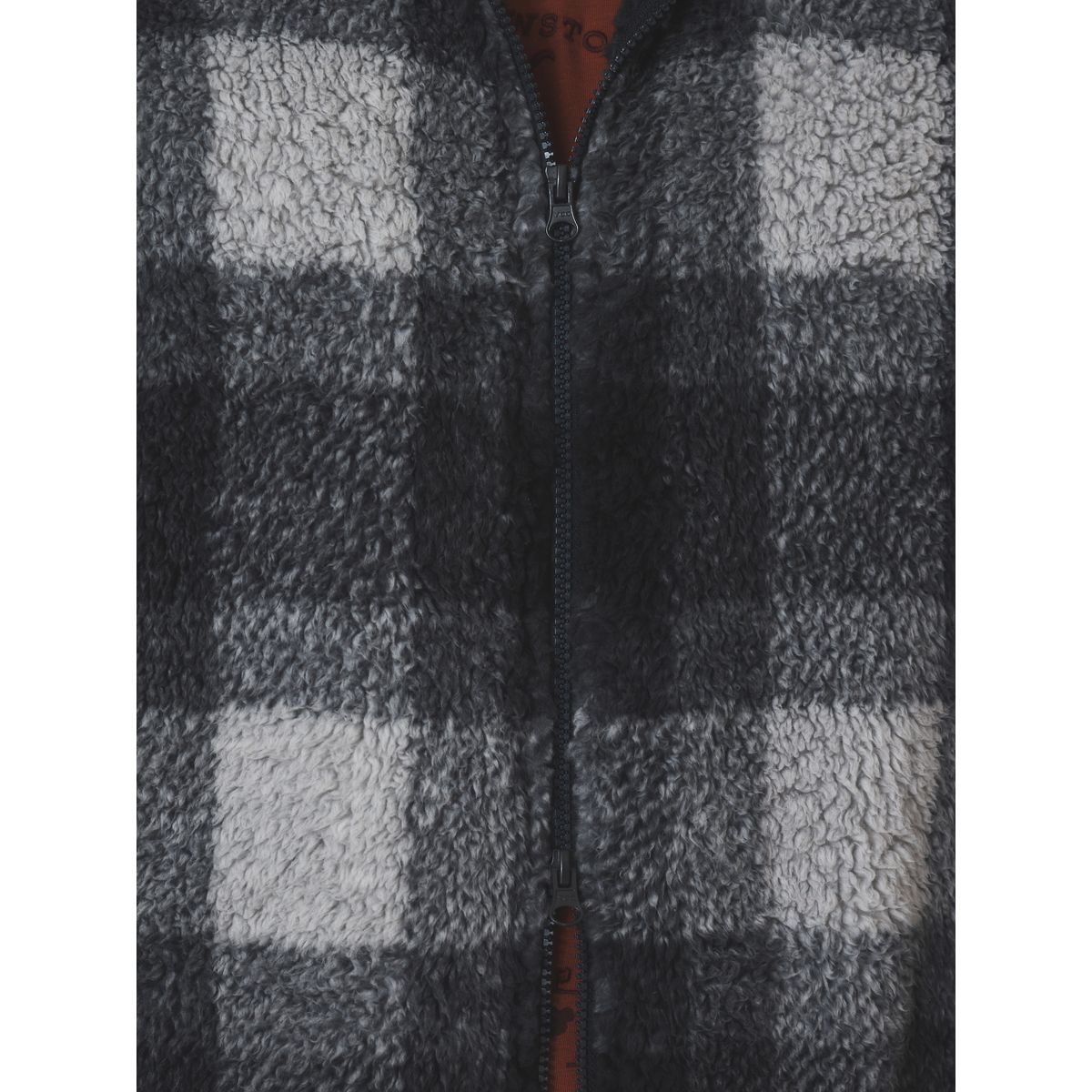 Robe de chambre zippé en peau lainée chèque monochrome, NEXT
